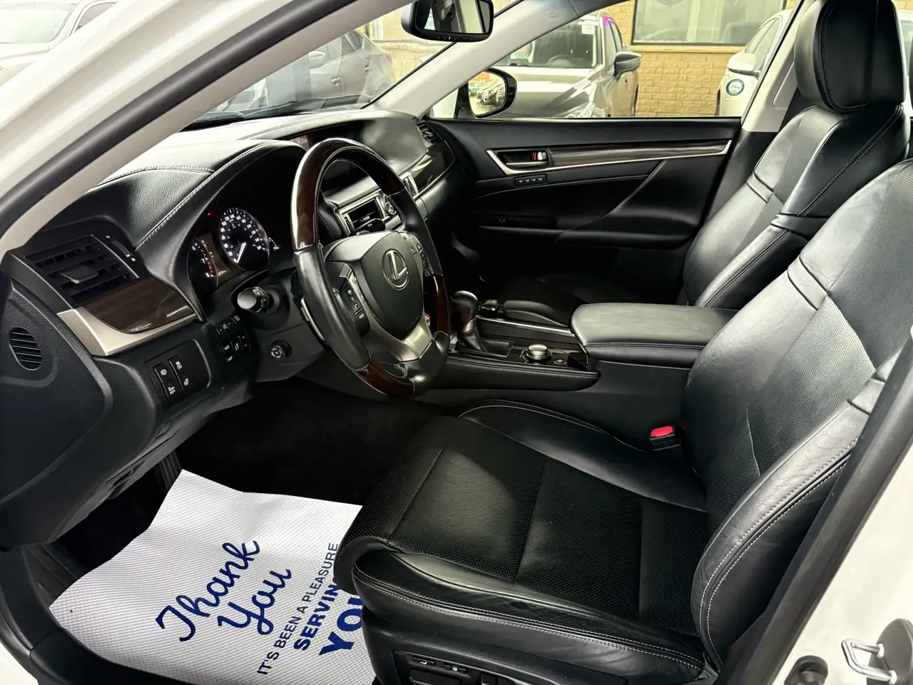 Lexus GS снимка Lexus GS