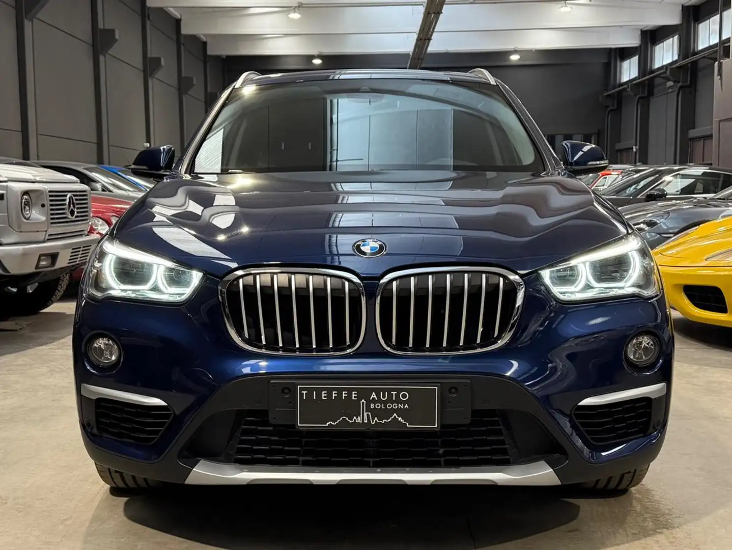 BMW X1 sDrive18d xLine Blu/Azzurro - 2
