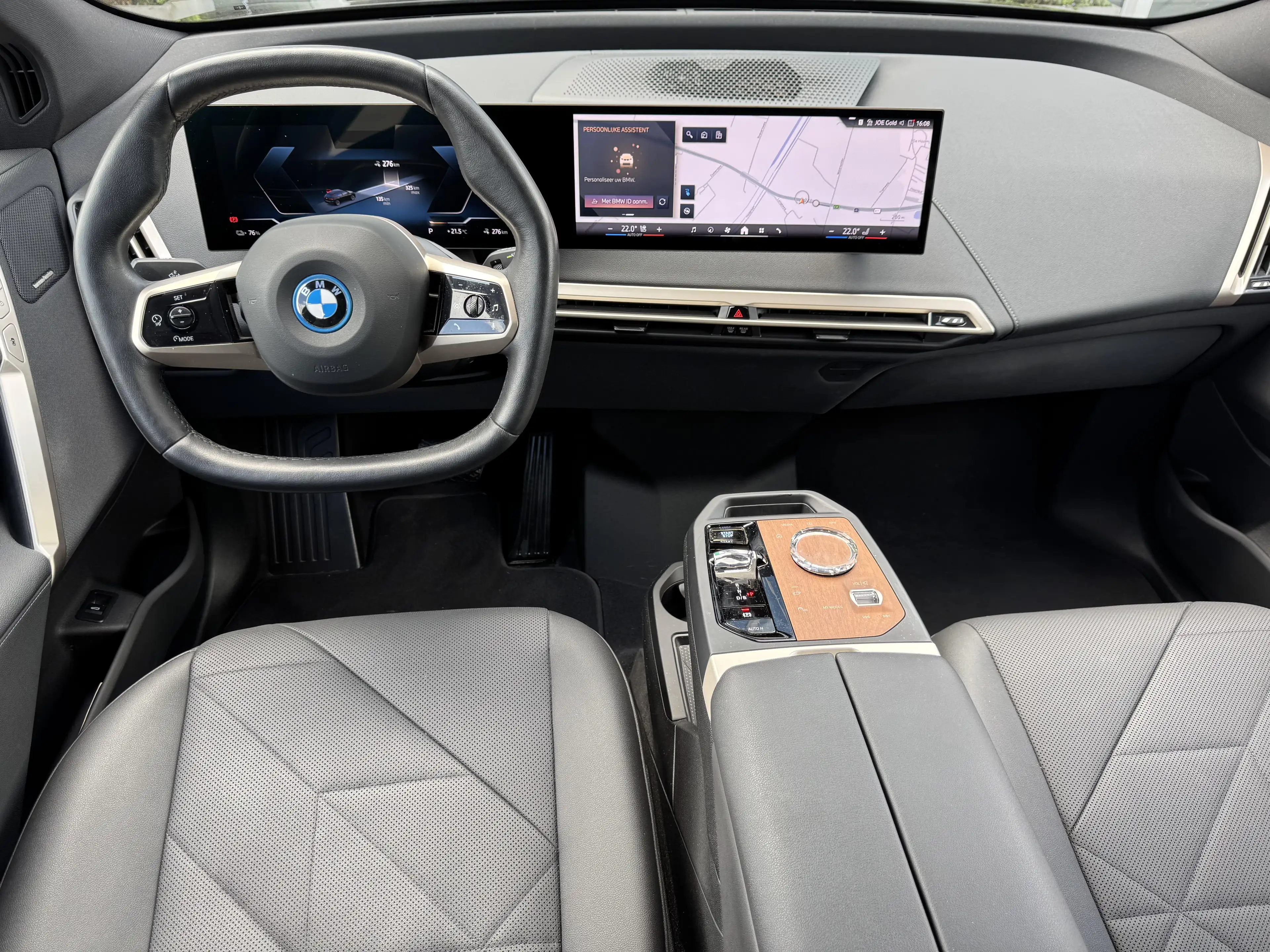BMW iX xDrive40 M SPORT | PANO | sky lounge | BLACKPACK | — photo 10