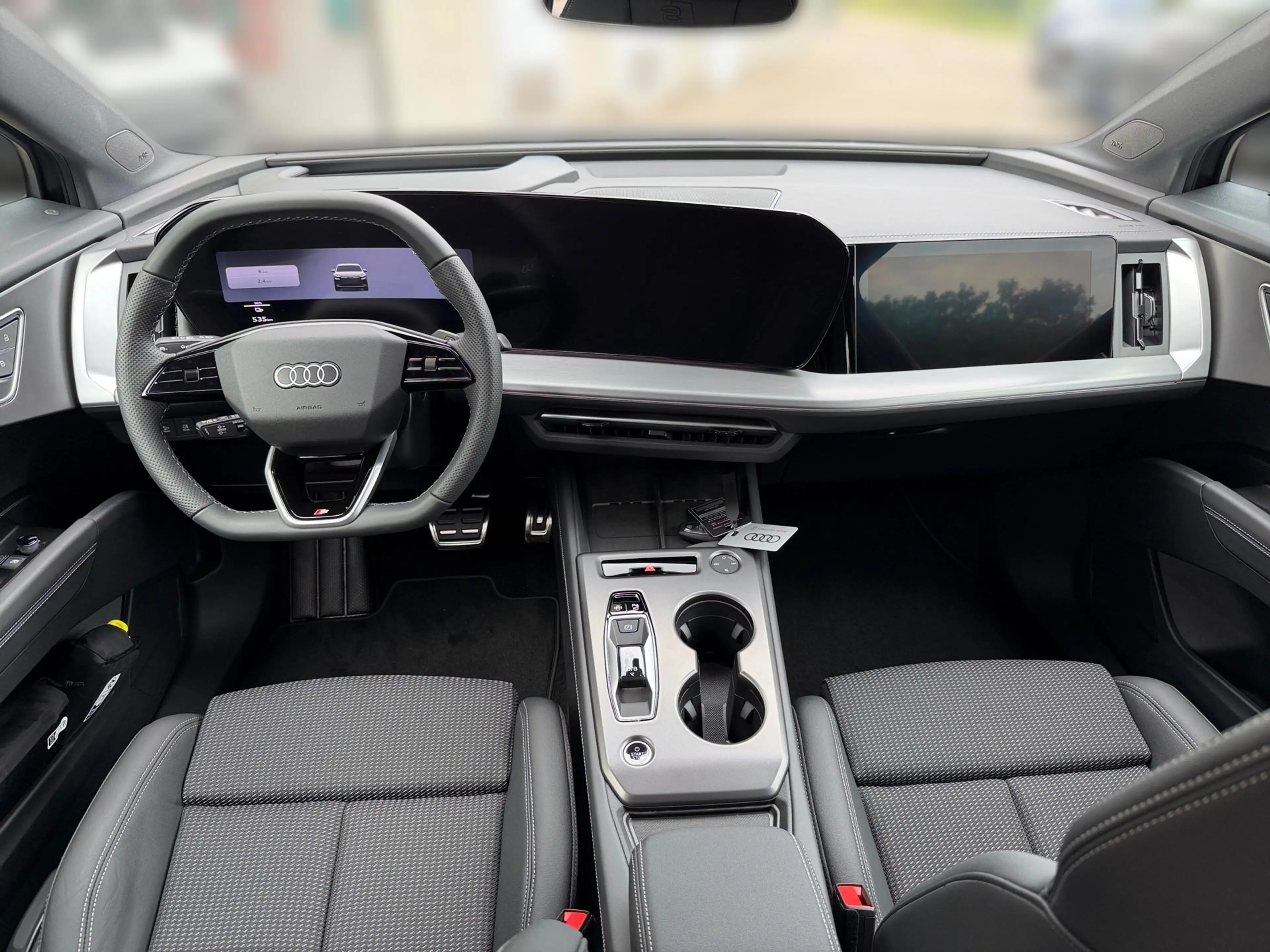 Audi Q4 e-tron Q4 SUV e-tron performance HeadUp AHK Navi LED — photo 13