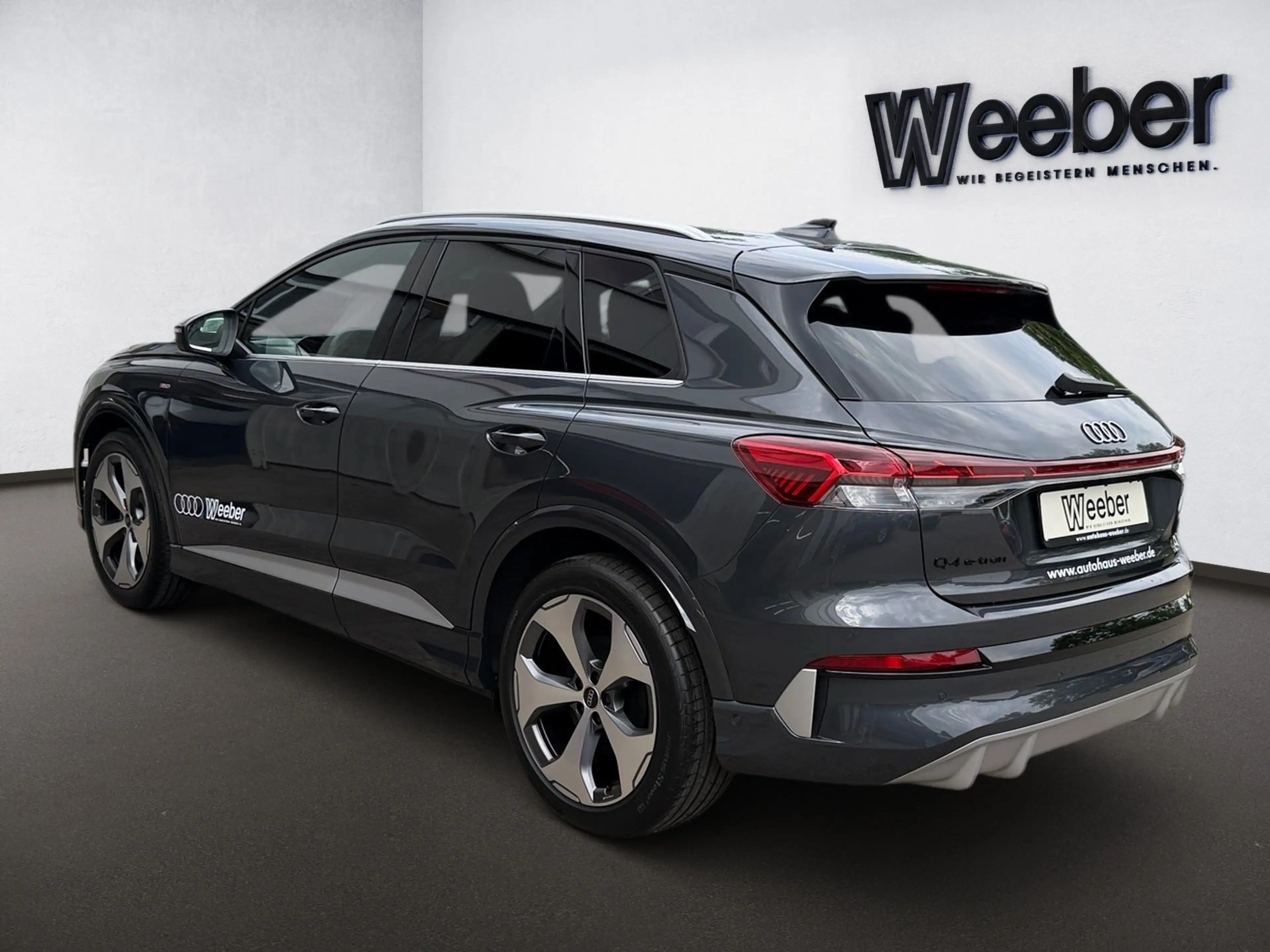 Audi Q4 e-tron Q4 SUV e-tron performance HeadUp AHK Navi LED — photo 14