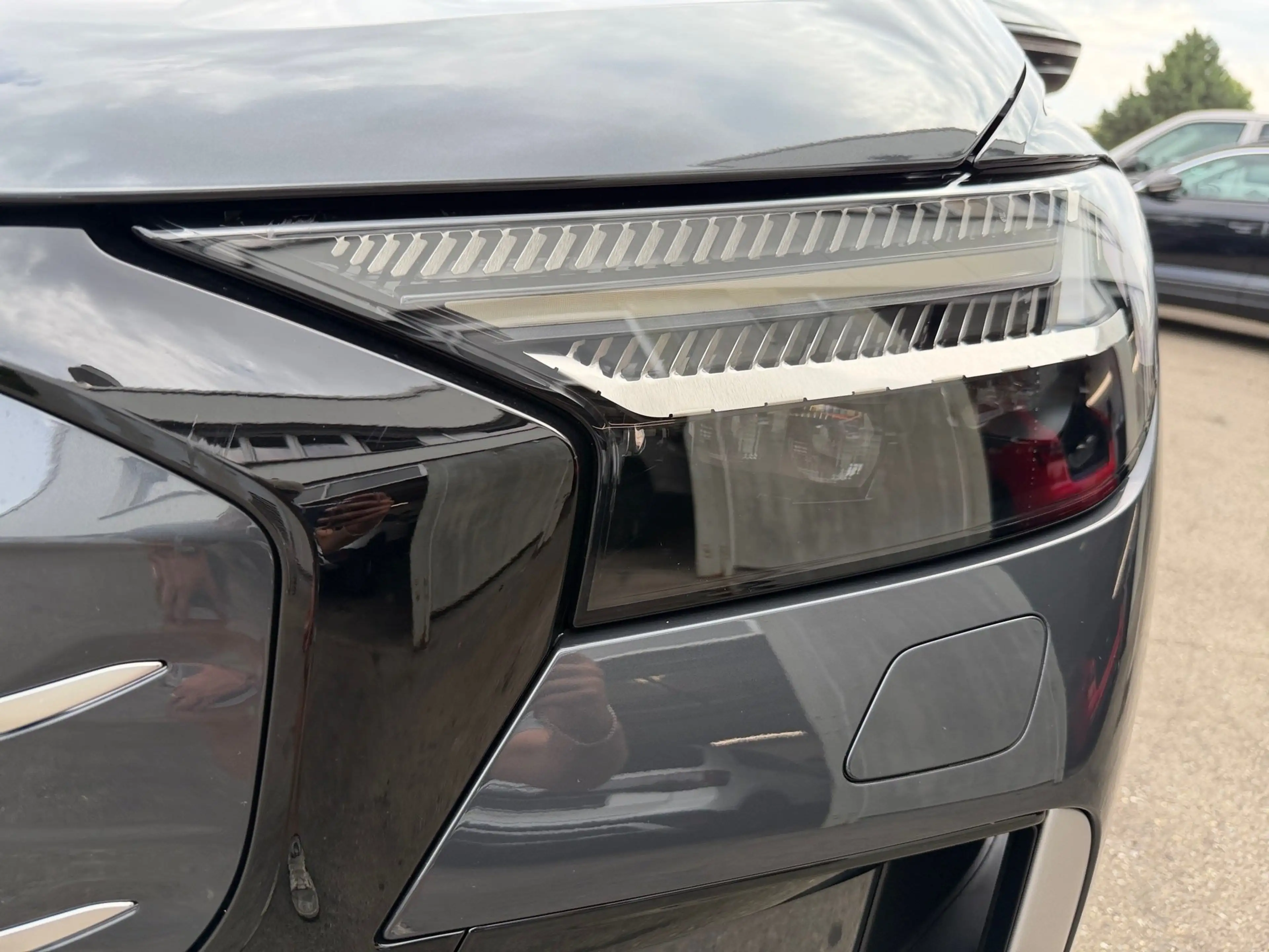 Audi Q4 e-tron Q4 SUV e-tron performance HeadUp AHK Navi LED — photo 5
