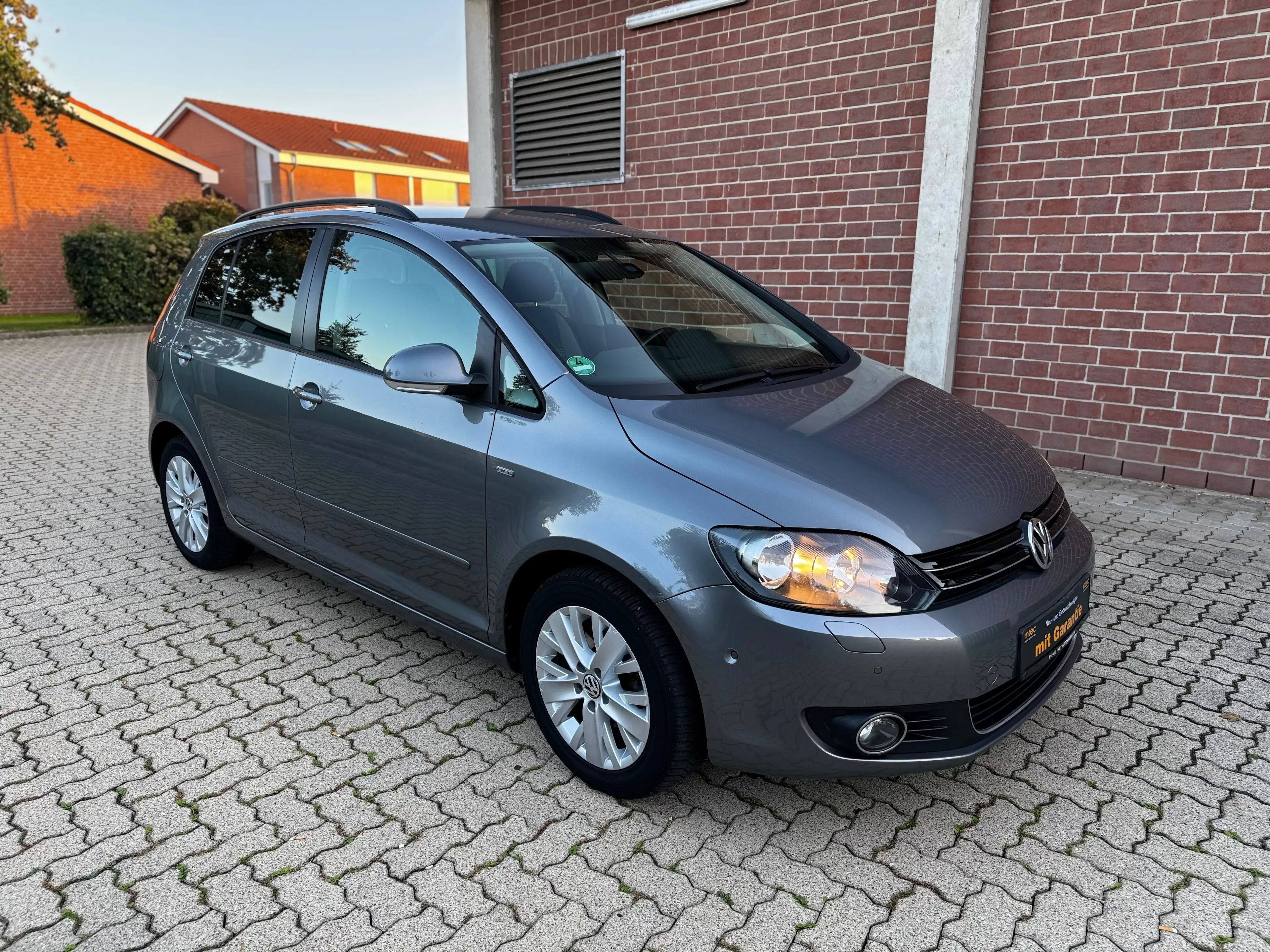Volkswagen Golf Plus Life*PDC*Kamera*Navi*AHK*SHZ — photo 3
