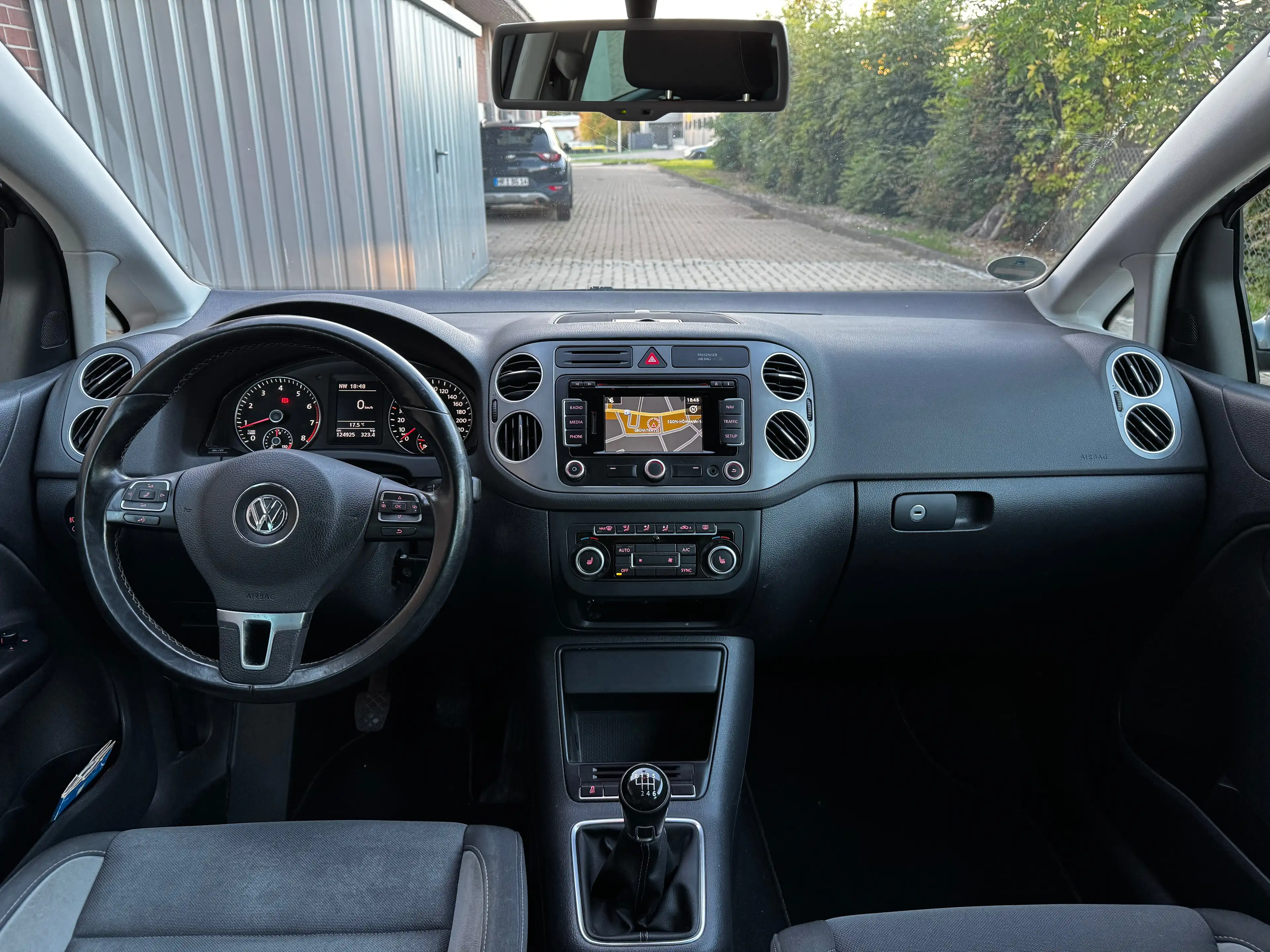 Volkswagen Golf Plus Life*PDC*Kamera*Navi*AHK*SHZ — photo 12