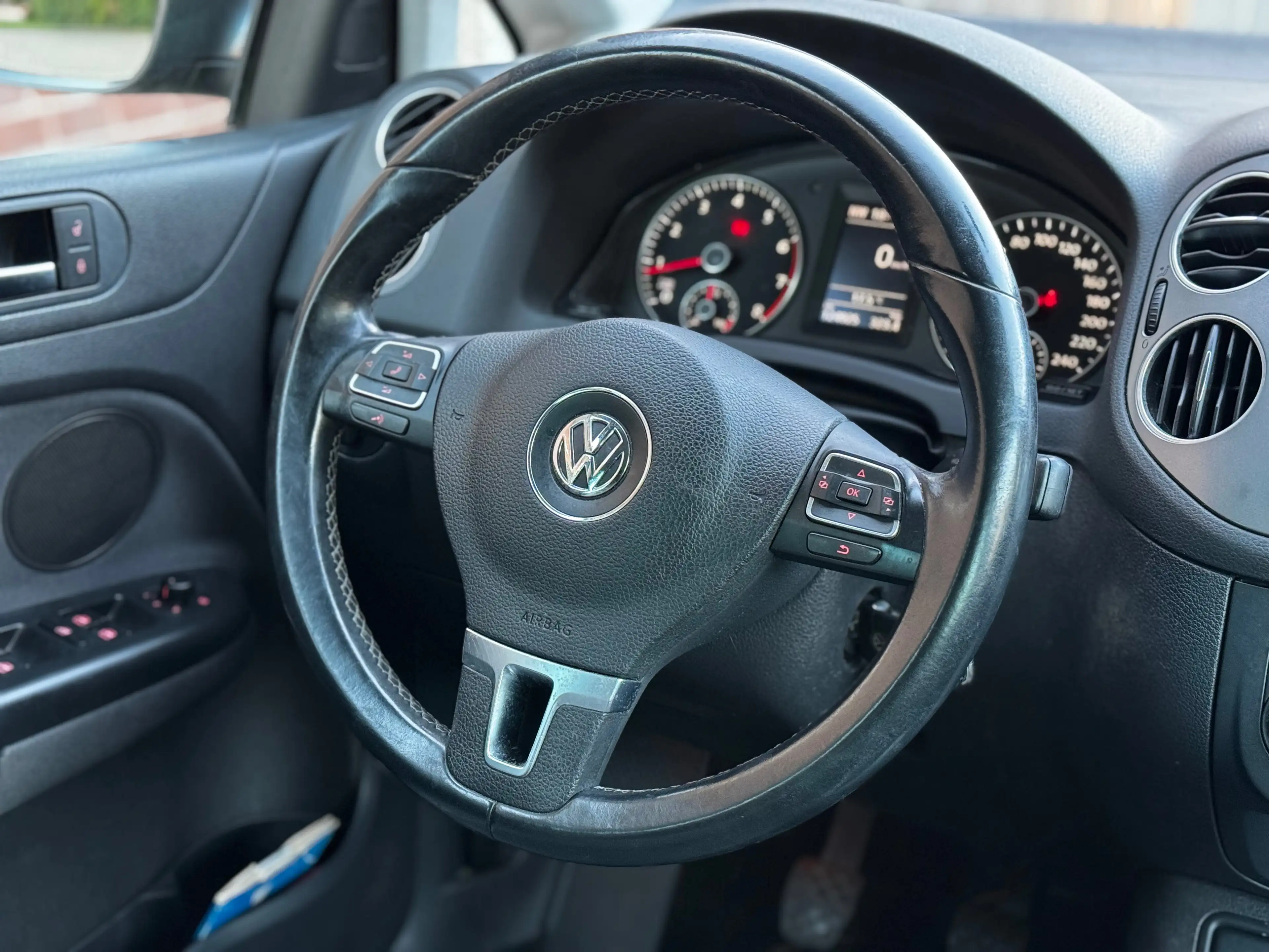 Volkswagen Golf Plus Life*PDC*Kamera*Navi*AHK*SHZ — photo 14