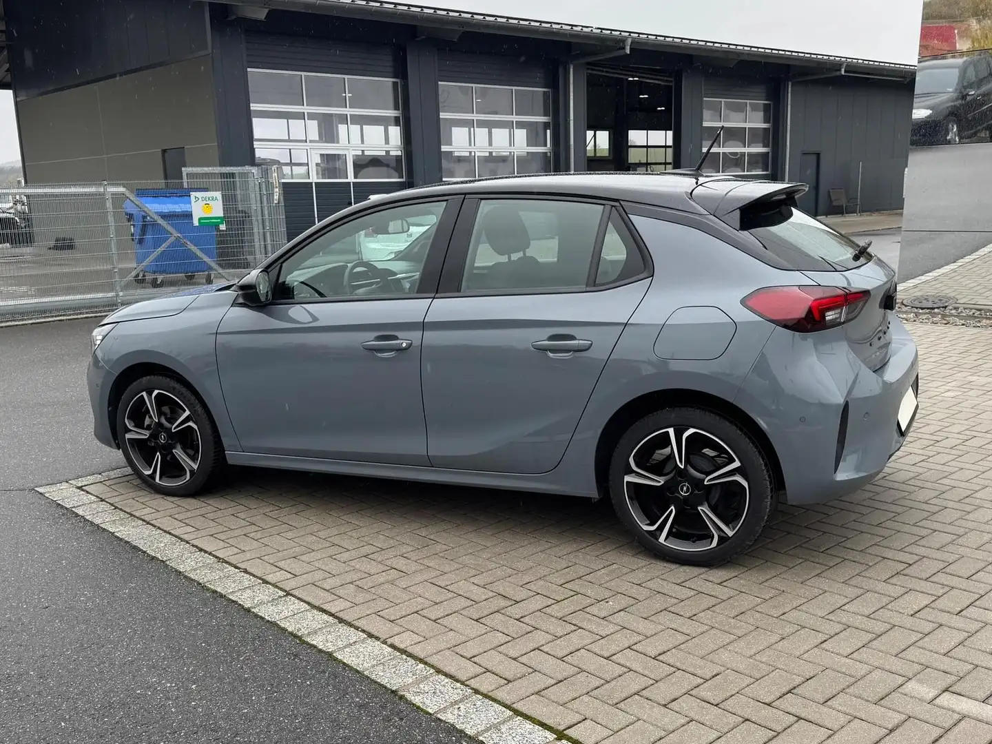 Opel Corsa 1.2 T 101 PS GS-Line Sitzheizung Grau - 2