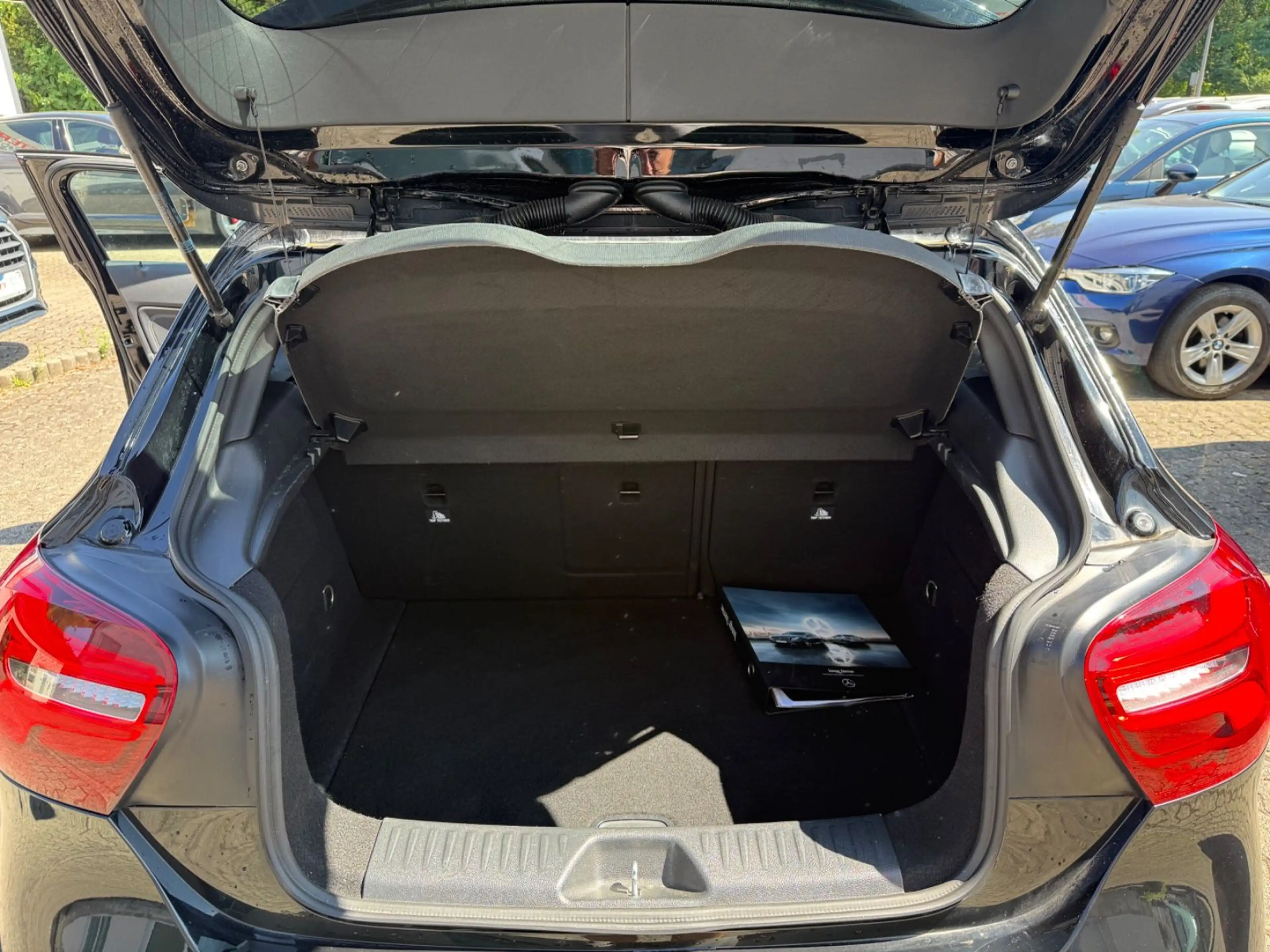 Mercedes-Benz A 220 CDI Automatik Panorama Kamera Tempomat — photo 15