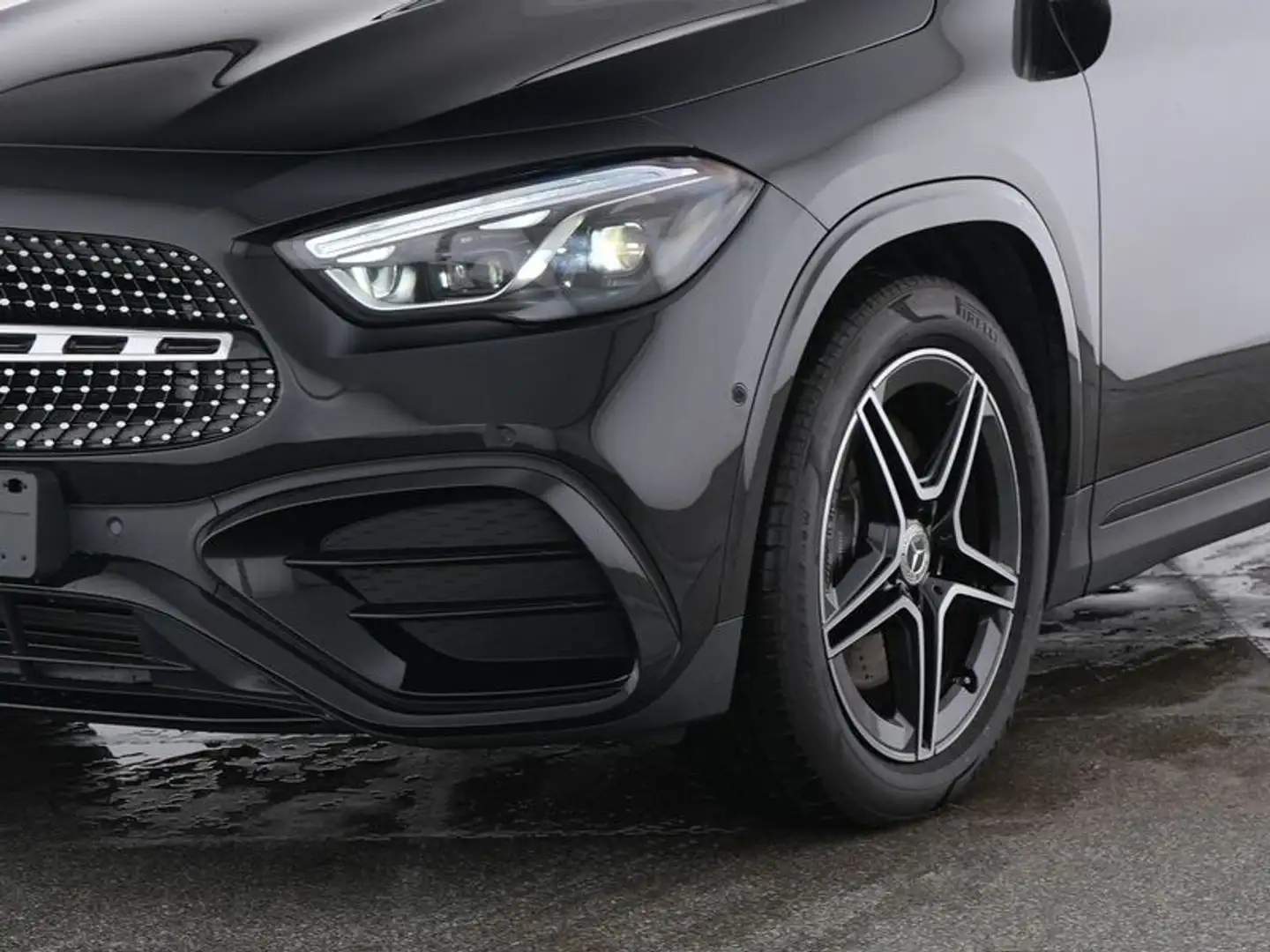 Mercedes-Benz GLA 250 GLA 250 Automatic 4Matic AMG Line Premium Plus Noir - 2