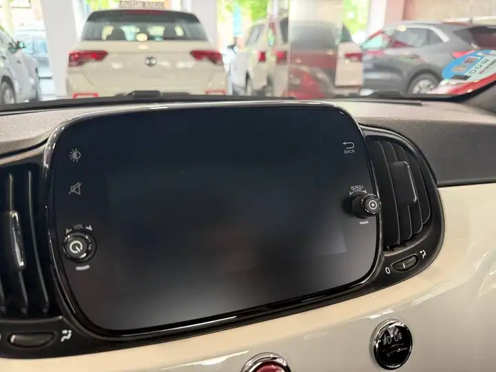 Fiat 500 Dolcevita 1.0 Hybrid 2024, foto 14