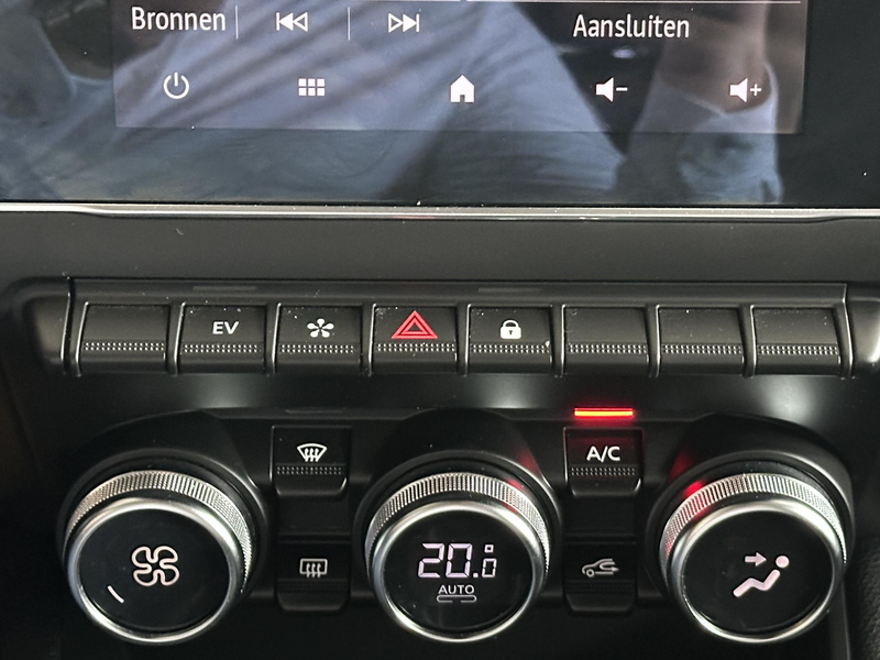 Renault Captur 1.6 E-Tech Plug-in Hybrid 160 Intens DEALERONDERHO — photo 14