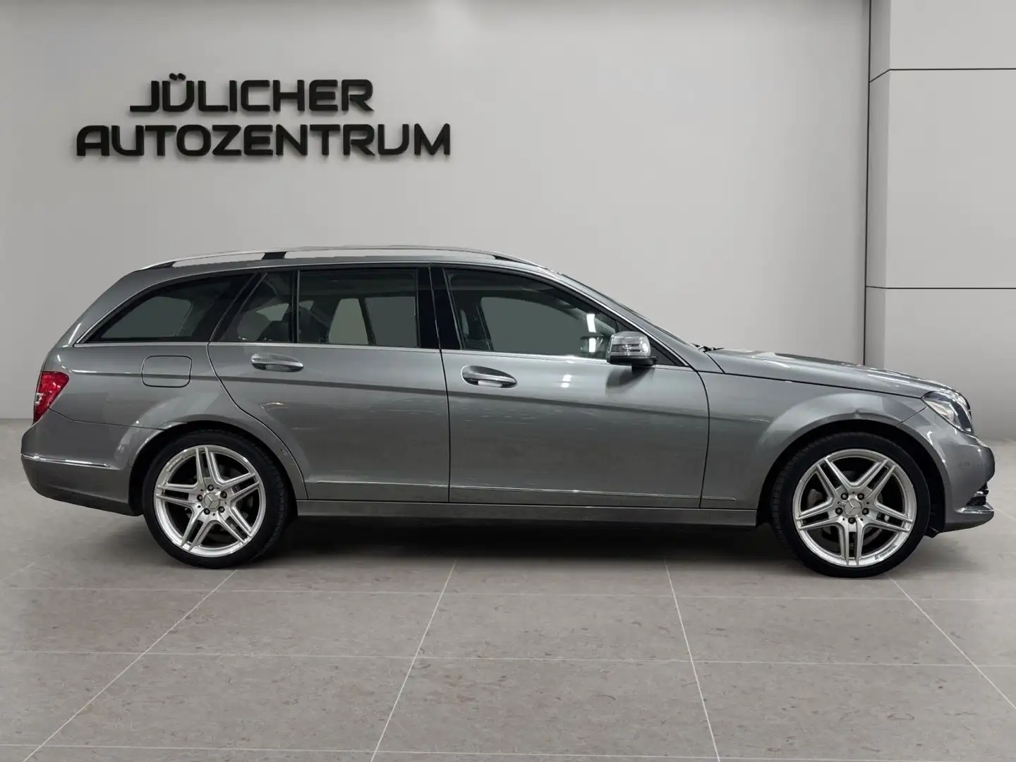 Mercedes-Benz C 200 T CGI BlueEfficiency Automatik, Scheckh. Argent - 2