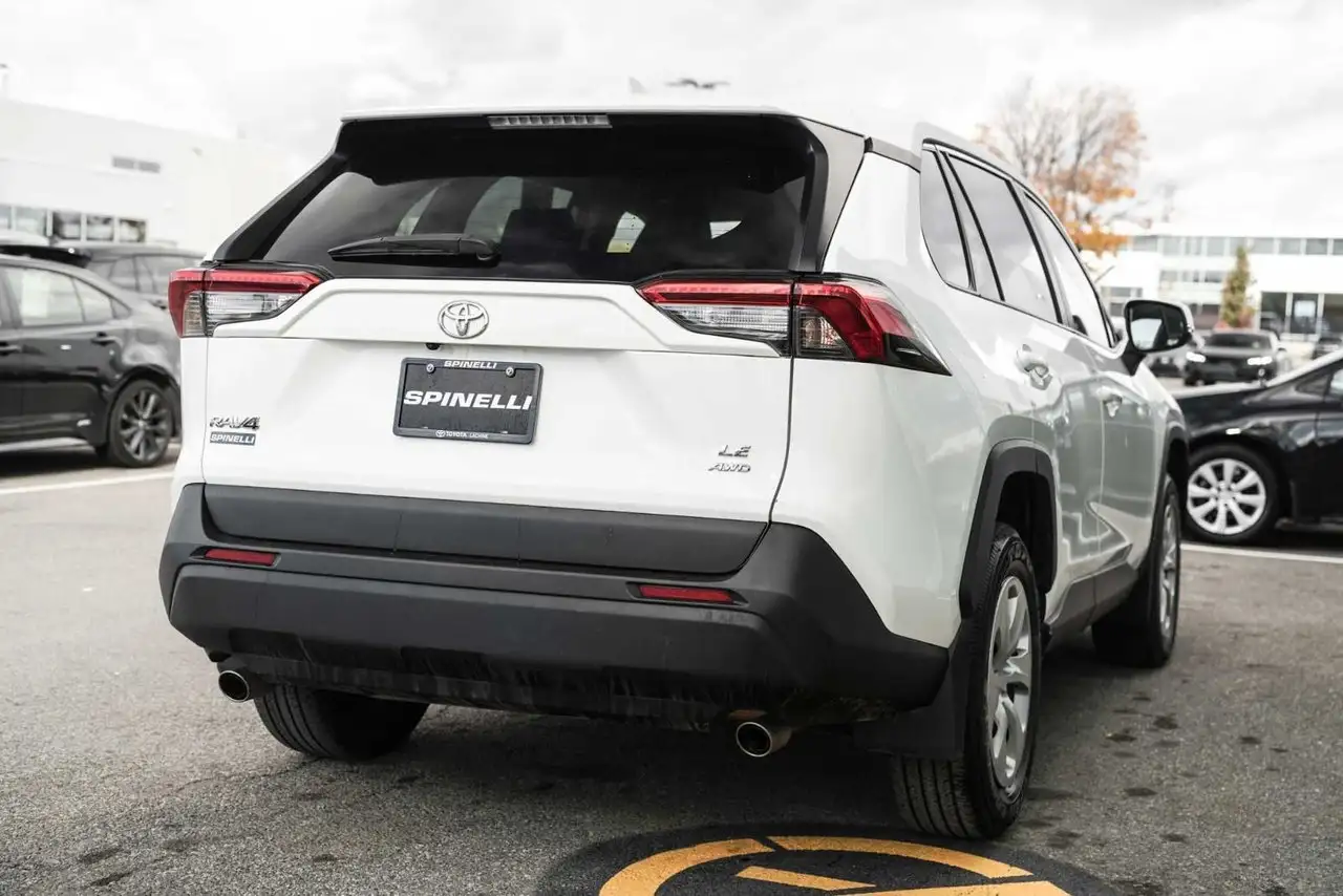 Toyota RAV 4 снимка Toyota RAV 4