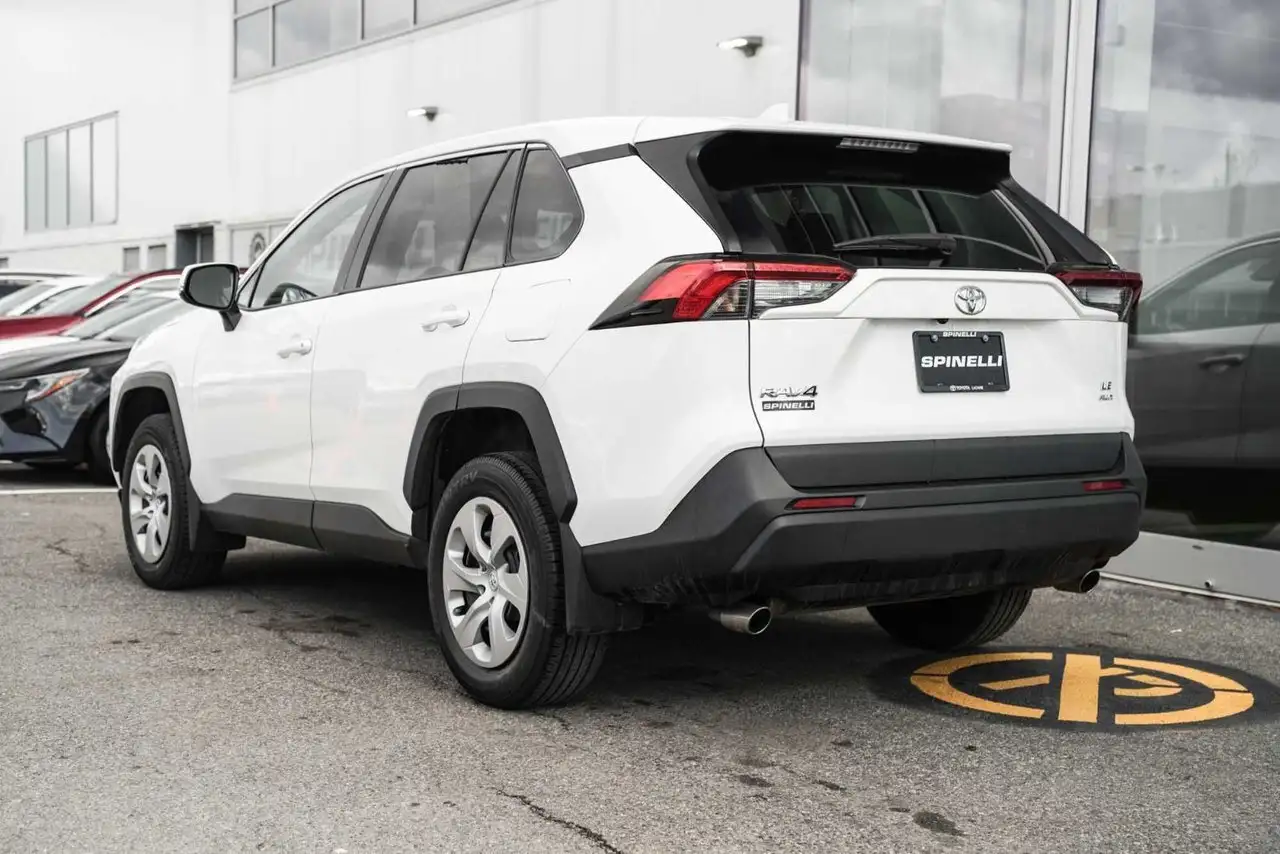 Toyota RAV 4 снимка Toyota RAV 4