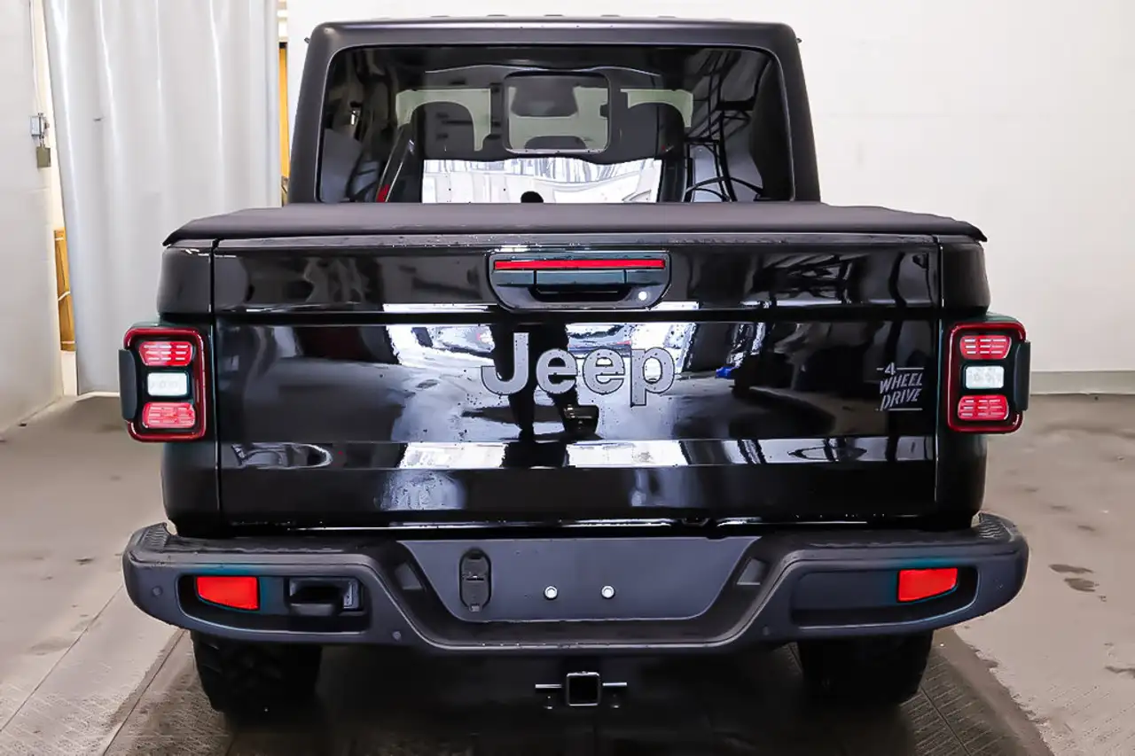 Jeep Gladiator снимка Jeep Gladiator