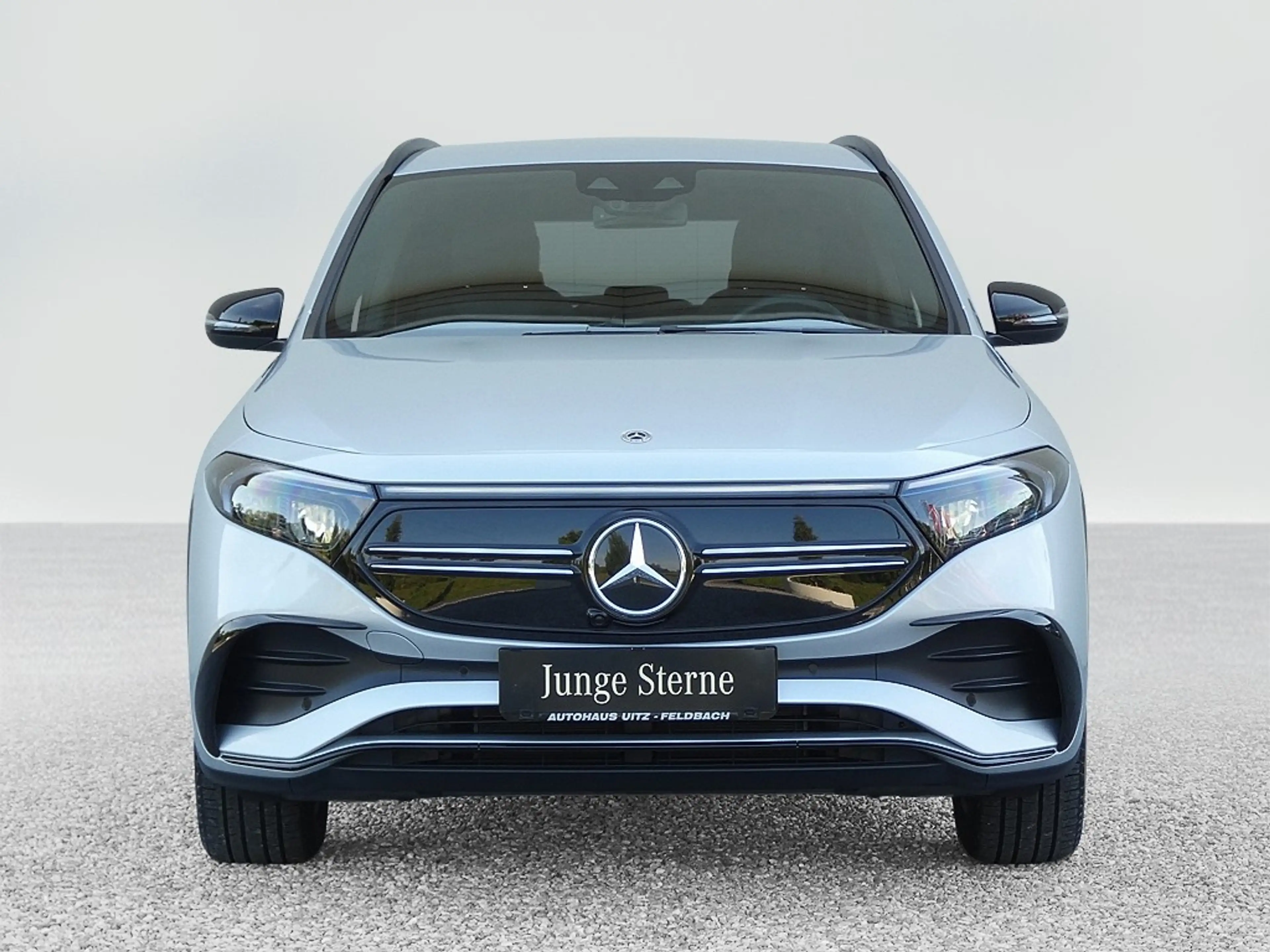 Mercedes-Benz EQA 250 66,5 kWh AMG AMG+MBUX+Night+Ambiente+AHK — photo 4