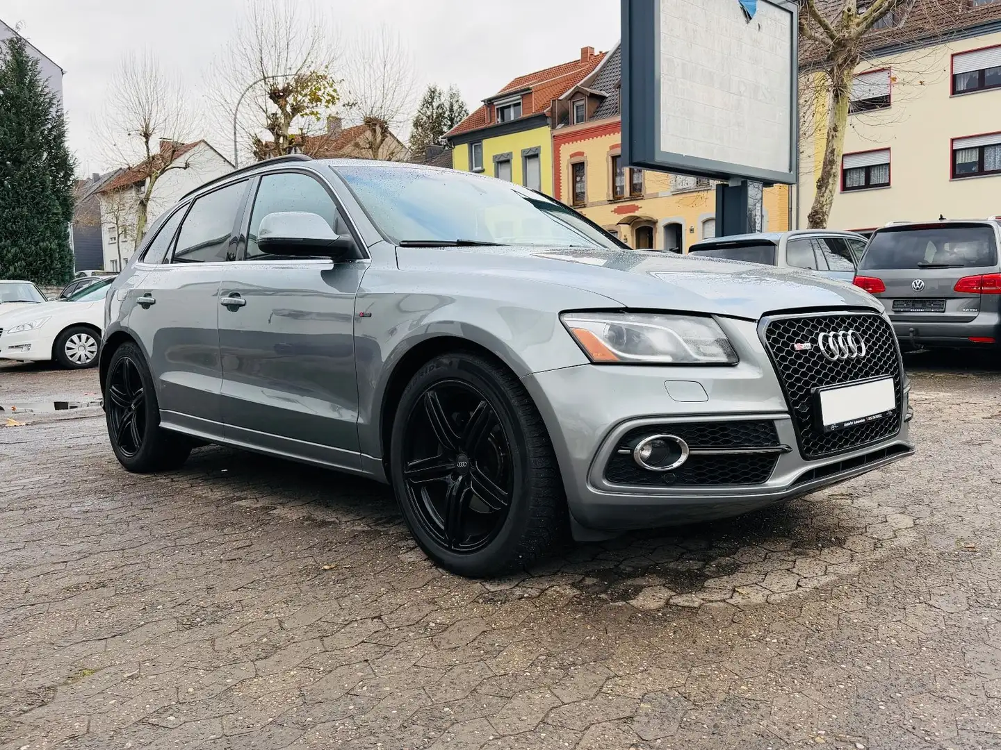 Audi Q5 3.2 FSI quattro S-Line Navi Xenon Pano Leder Gris - 1