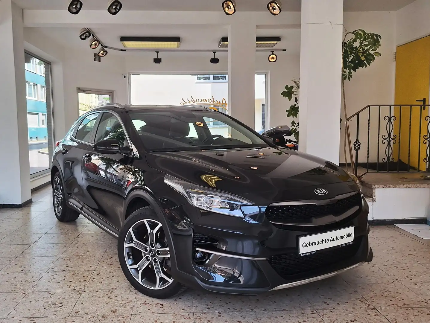 Kia XCeed T-GDI VISION nur23Tkm Scheckheft 1Hd Kamera 18"Alu Schwarz - 1