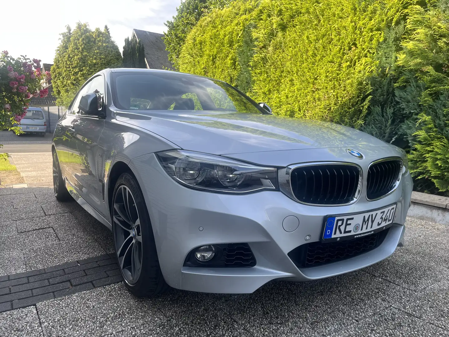 BMW 340 340i xDrive GT Aut. M Sport Plateado - 1