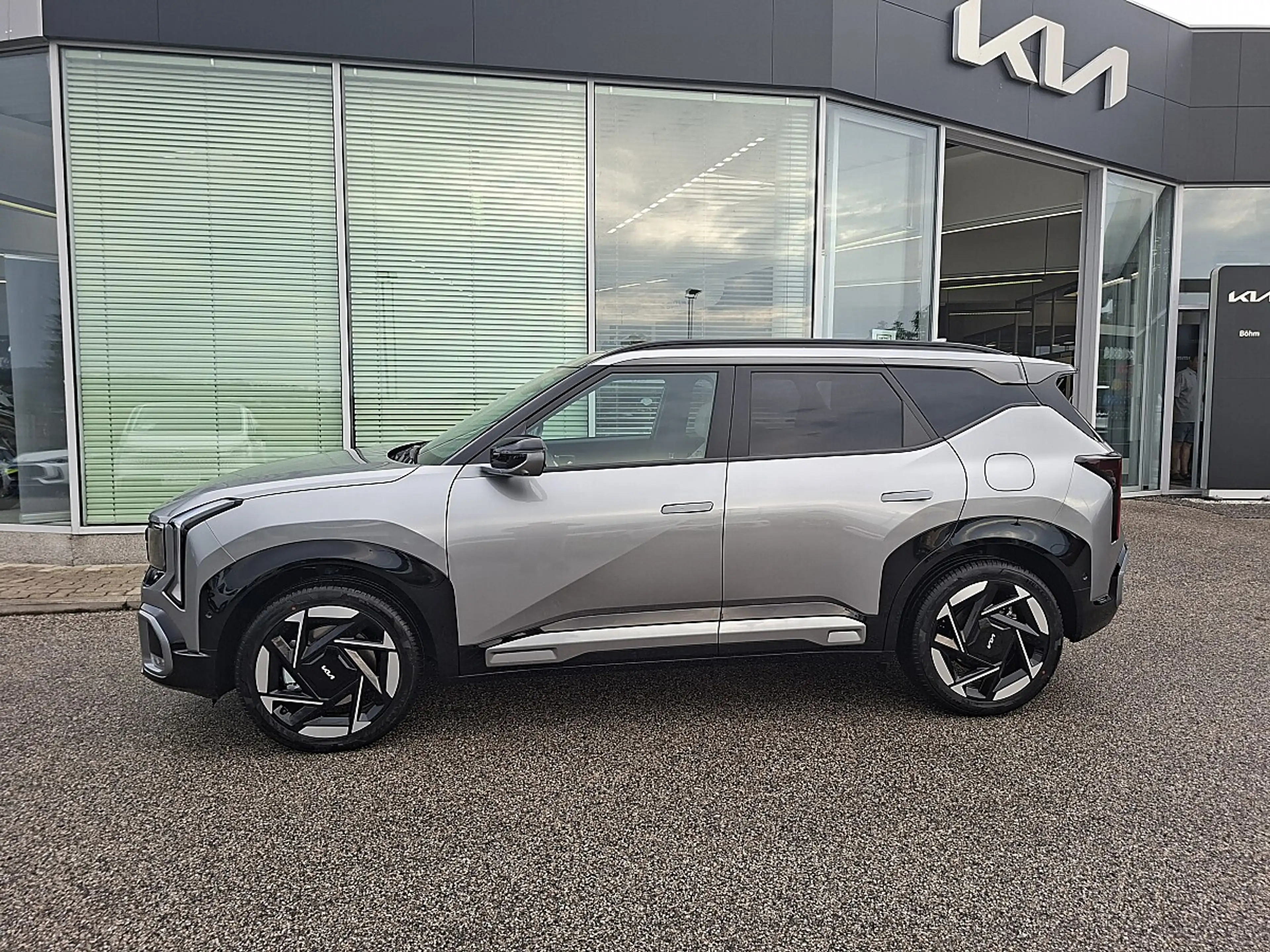 Kia Seltos 1,6 TGDI 180 4WD GT-Line Aut. — photo 3