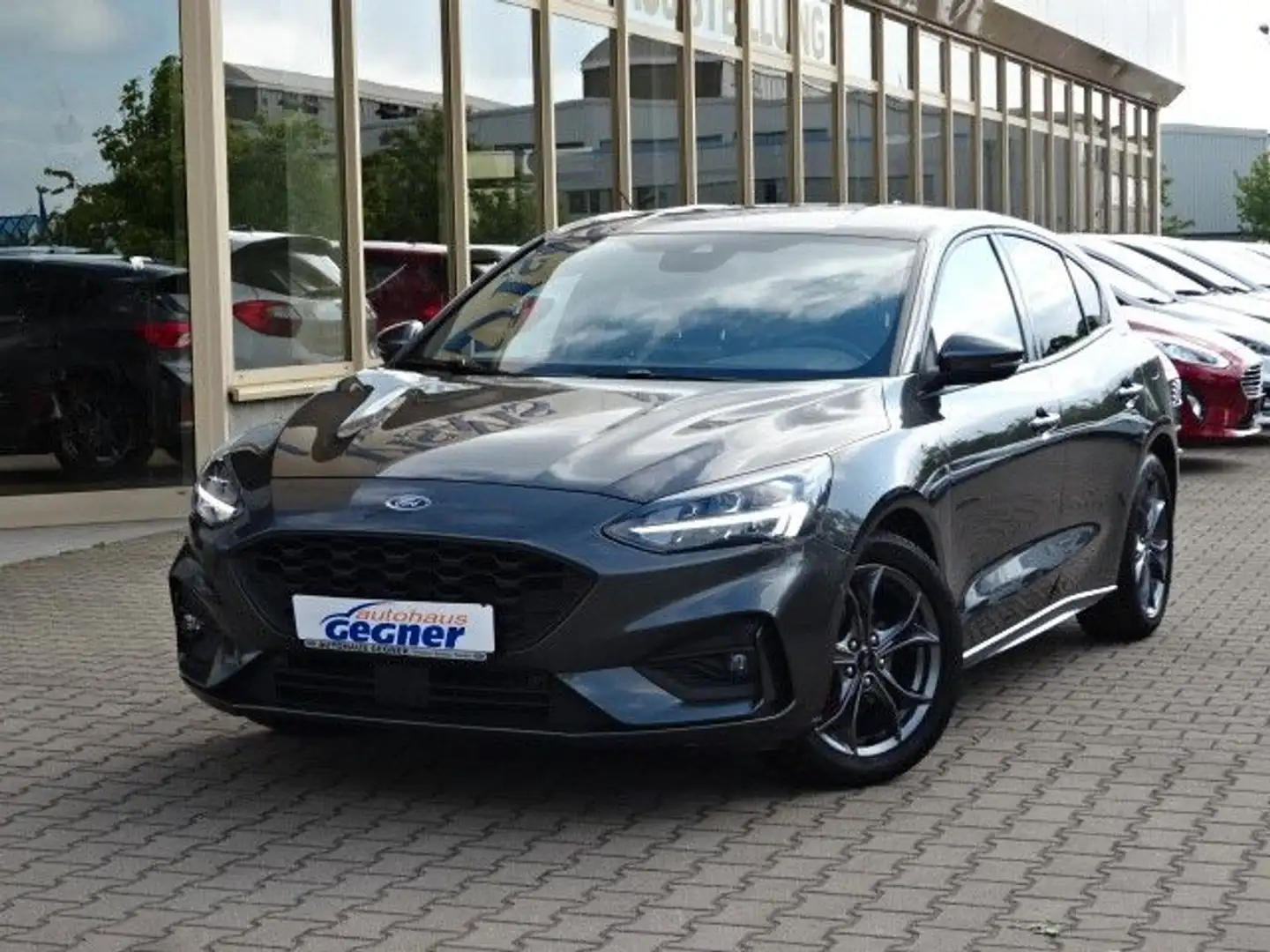 Ford Focus 125PS ST-Line Navi Winter ParkAssist Grigio - 2