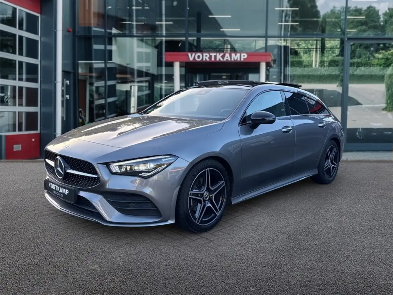 Mercedes-Benz CLA 180
