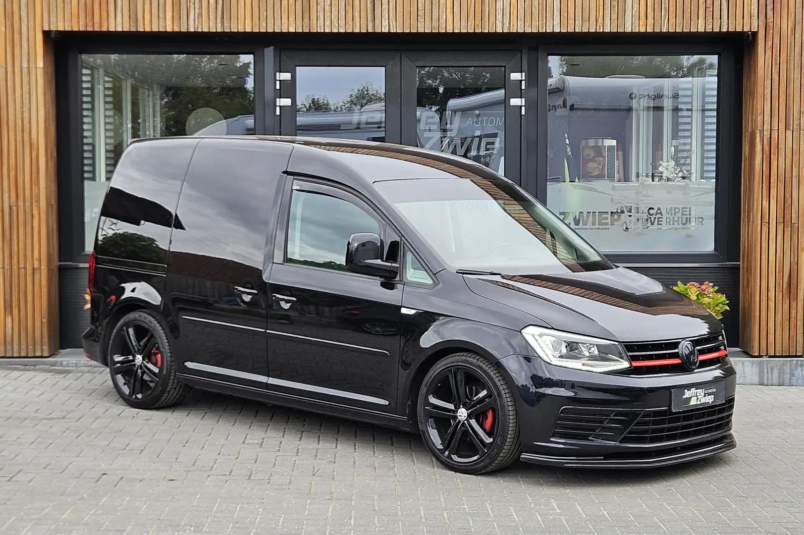 Volkswagen Caddy 2.0 TDI L1H1 BMT Economy Business 1ste eigenaar. s Zwart - 2