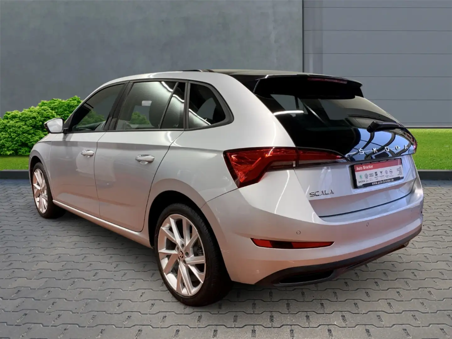 Skoda Scala Style 1.0 TSI+Klimaautomatik+Alufelgen+Panoramadac Срібний - 2