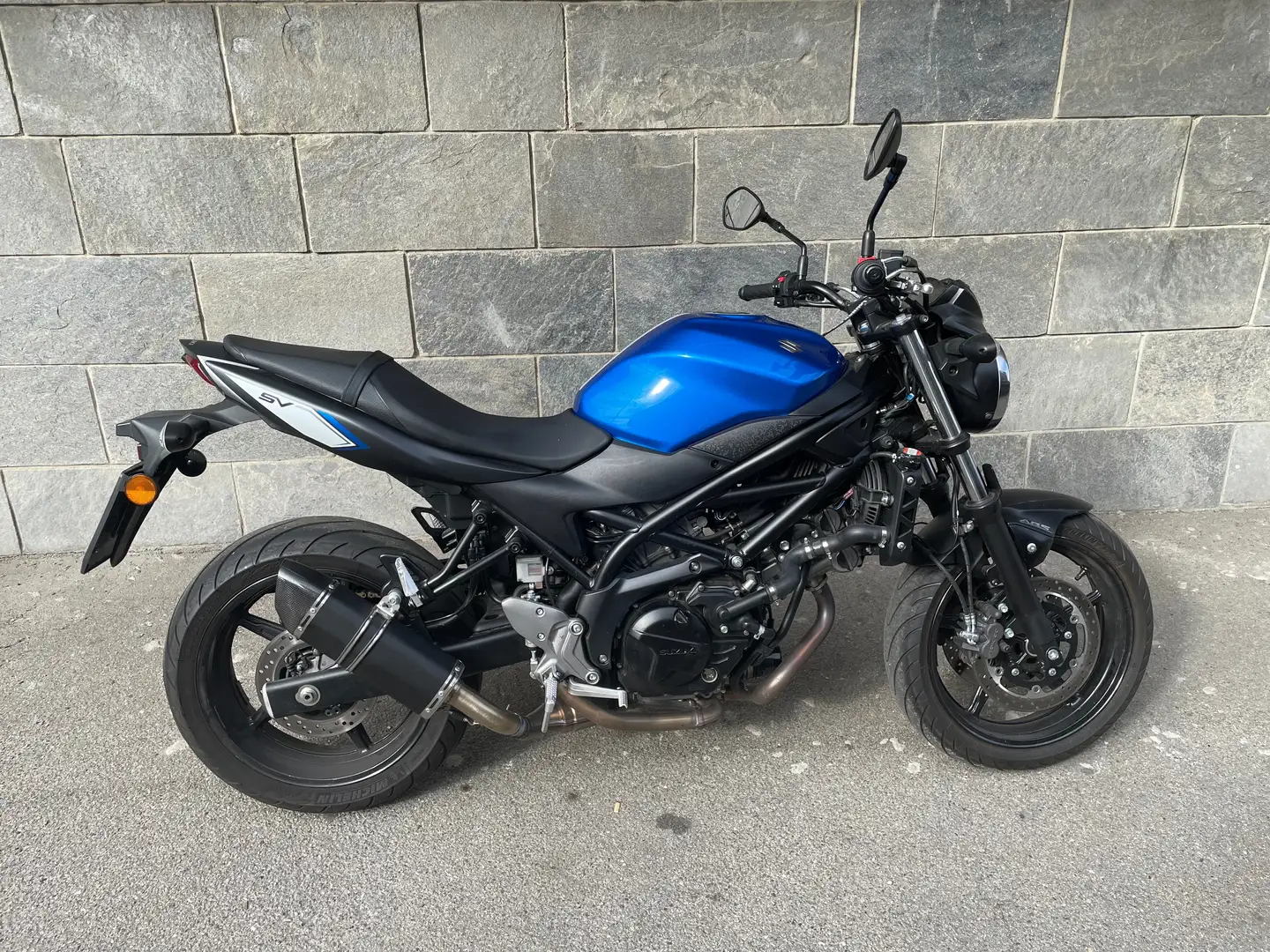 Suzuki SV 650 Nero - 1