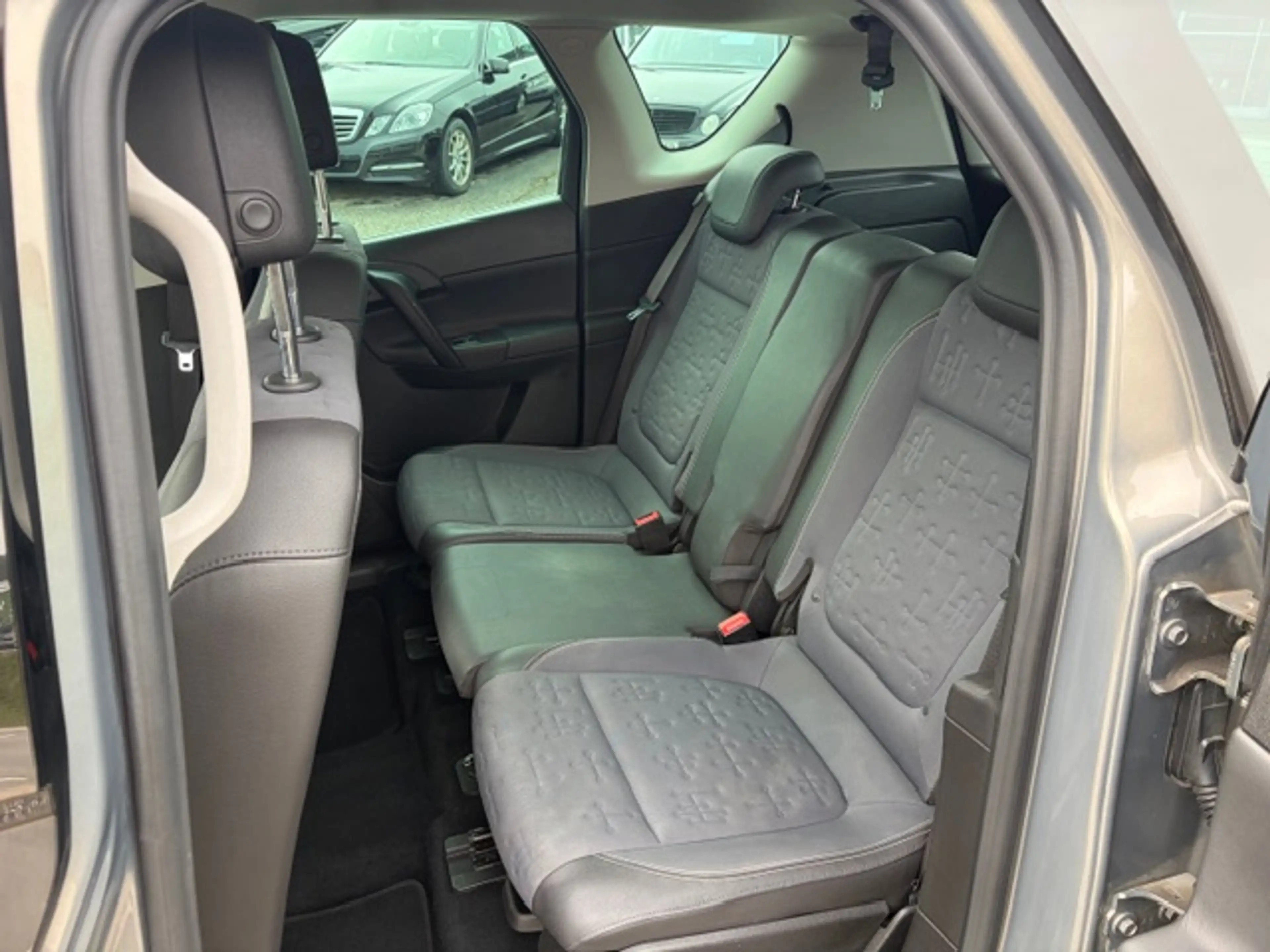 Opel Meriva 1.4 Innovation-Klima-Navi-Parksensoren— — photo 12