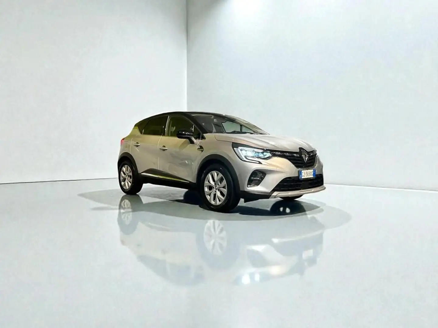 Renault Captur 1.6 hybrid Intens E-Tech 145cv auto Gris - 1
