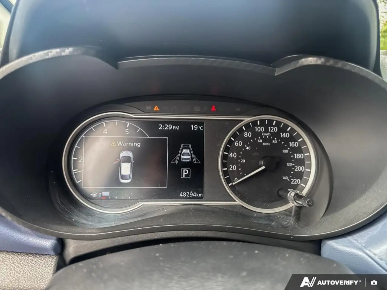 Nissan Versa снимка Nissan Versa