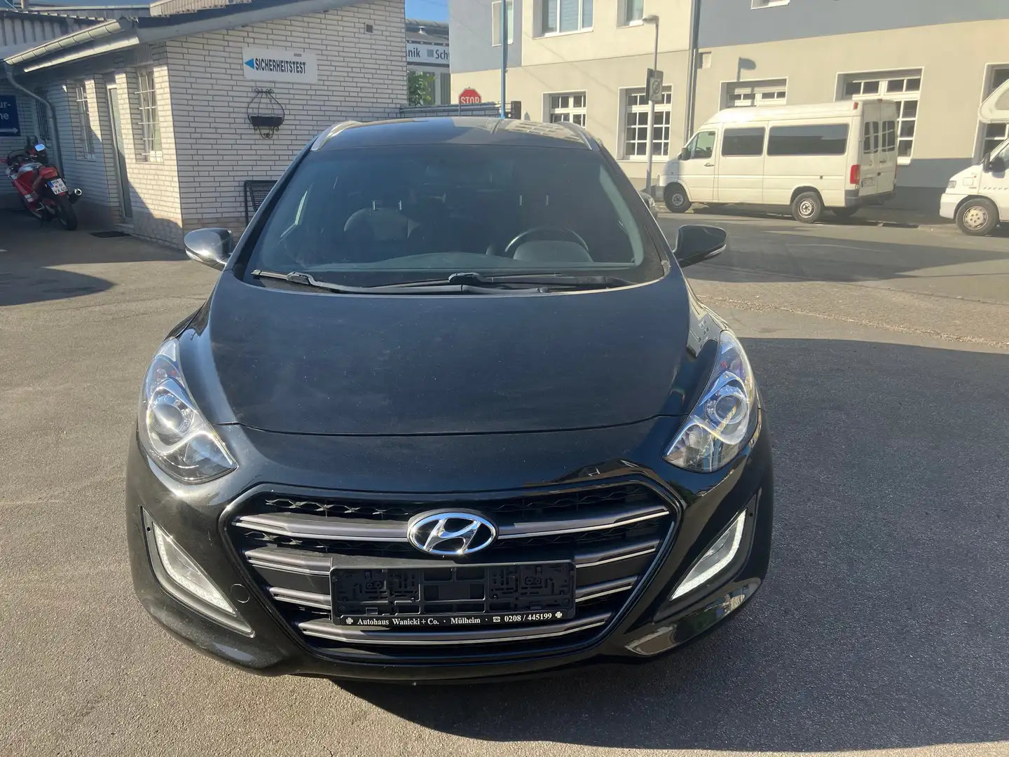 Hyundai i30 blue Kombi 1.6 CRDi DCT Passion 1.Hand, Euro 6, Noir - 2