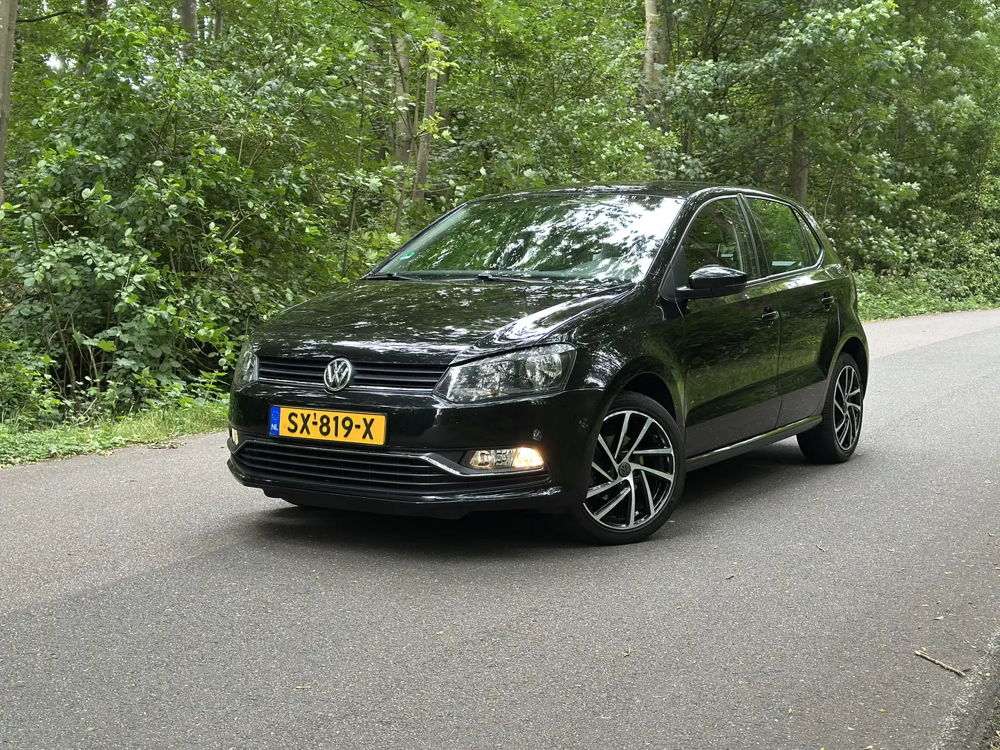 Volkswagen Polo vw polo 1.0 Airco pdc  apk 03-2026 Zwart - 2