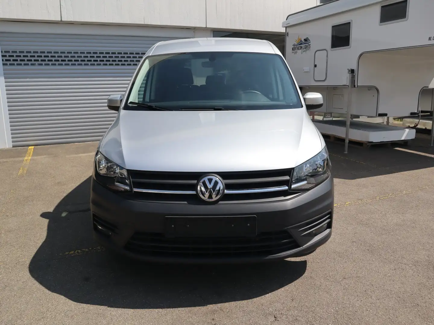 Volkswagen Caddy 2.0 TDI Trendline (EURO 6d-TEMP) 2.0 TDI BMT EU6d- Plateado - 1