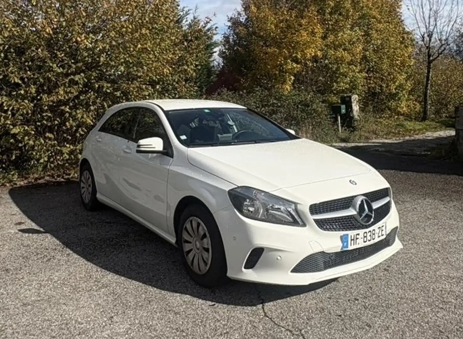 Mercedes-Benz 180 Classe A Blanc - 2