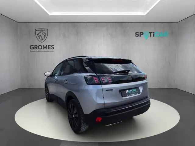 Peugeot 3008 view 5