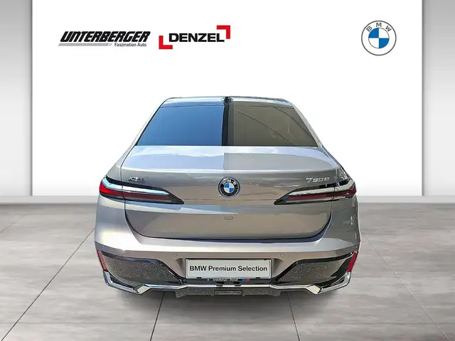 BMW 750 e xDrive (G70) Ansicht 6