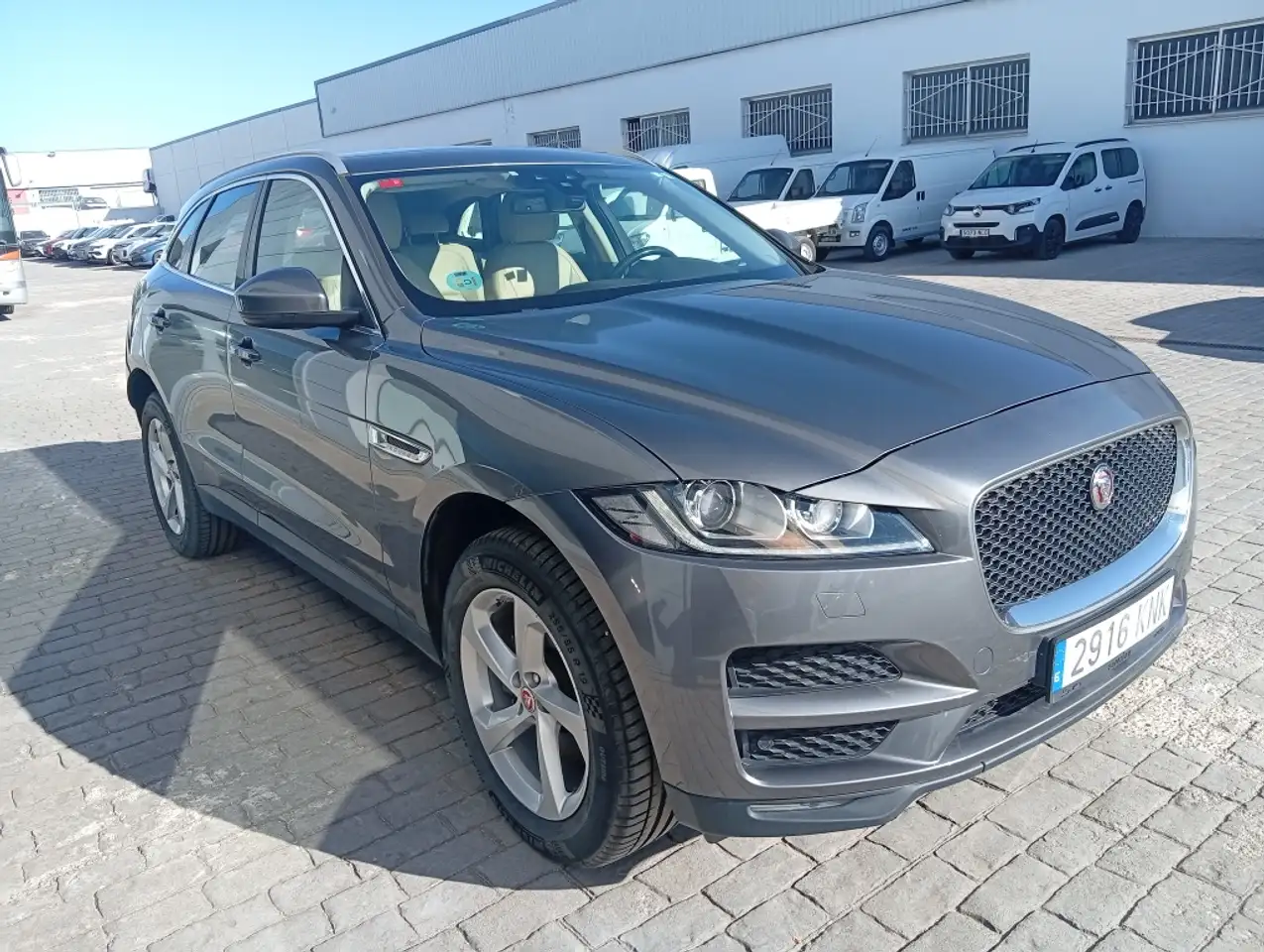 Jaguar F-Pace