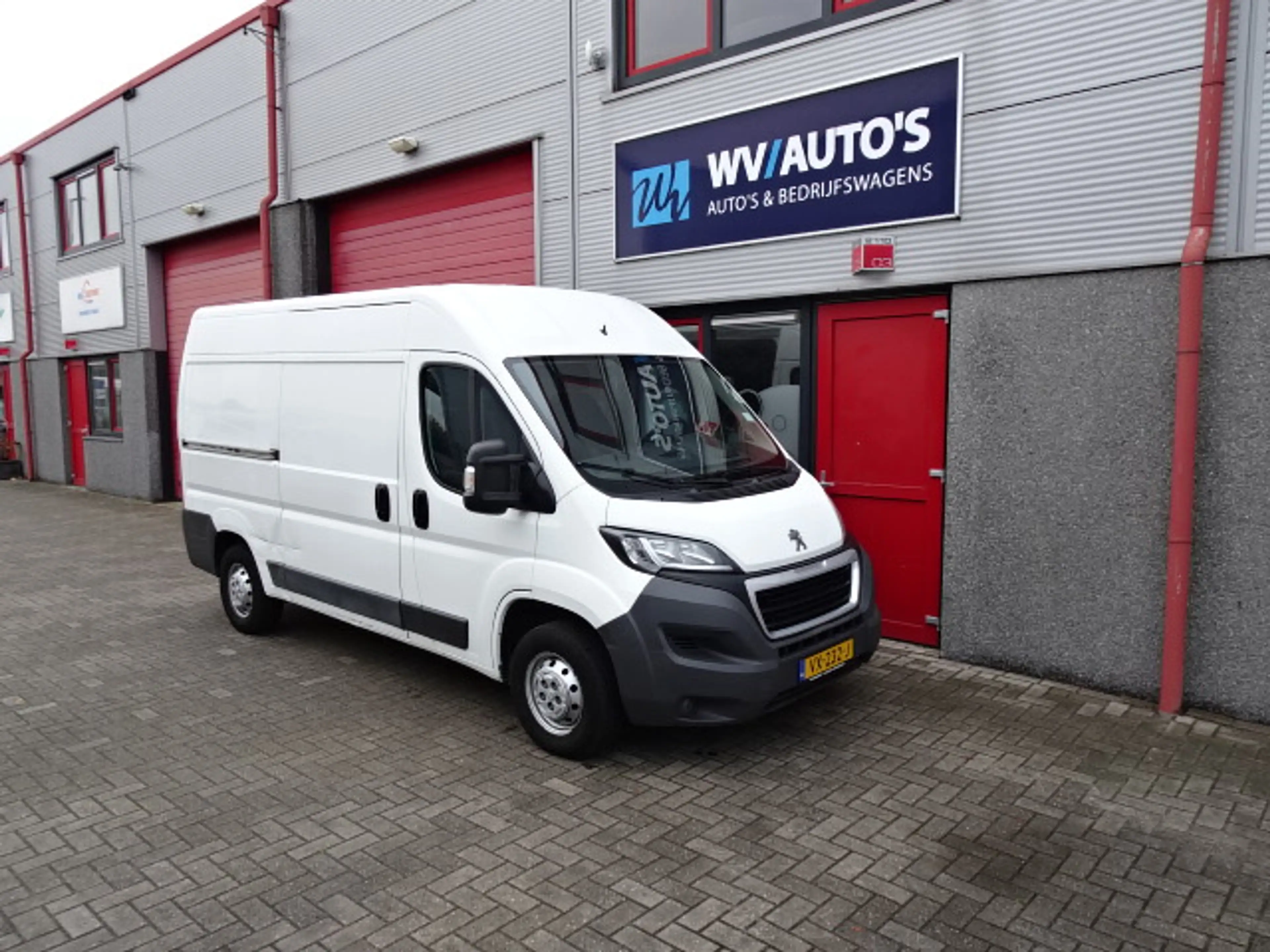 Peugeot Boxer 330 2.0 BlueHDI L2H2 Premium Pack 2 x schuifdeur — photo 3