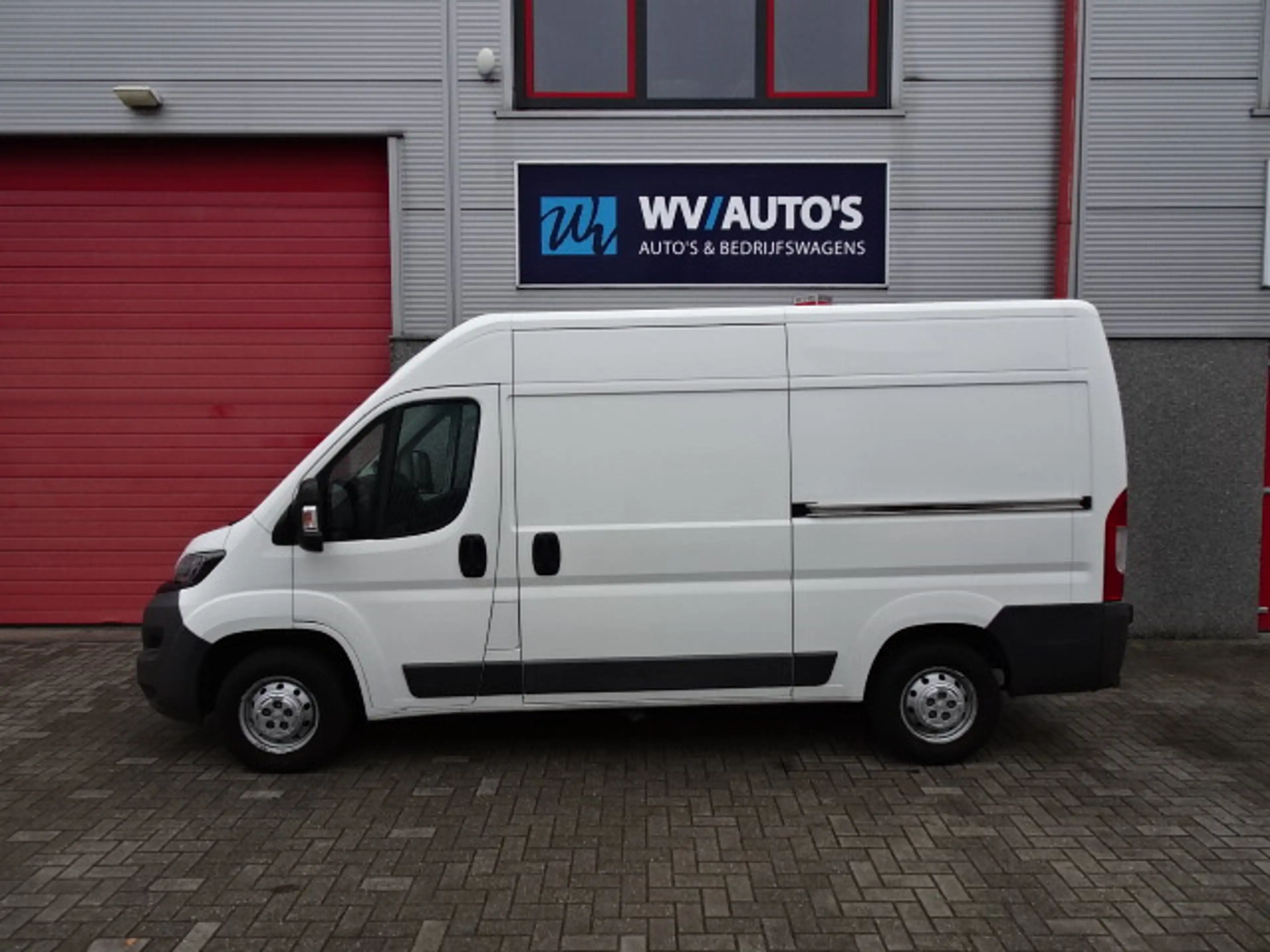 Peugeot Boxer 330 2.0 BlueHDI L2H2 Premium Pack 2 x schuifdeur — photo 12