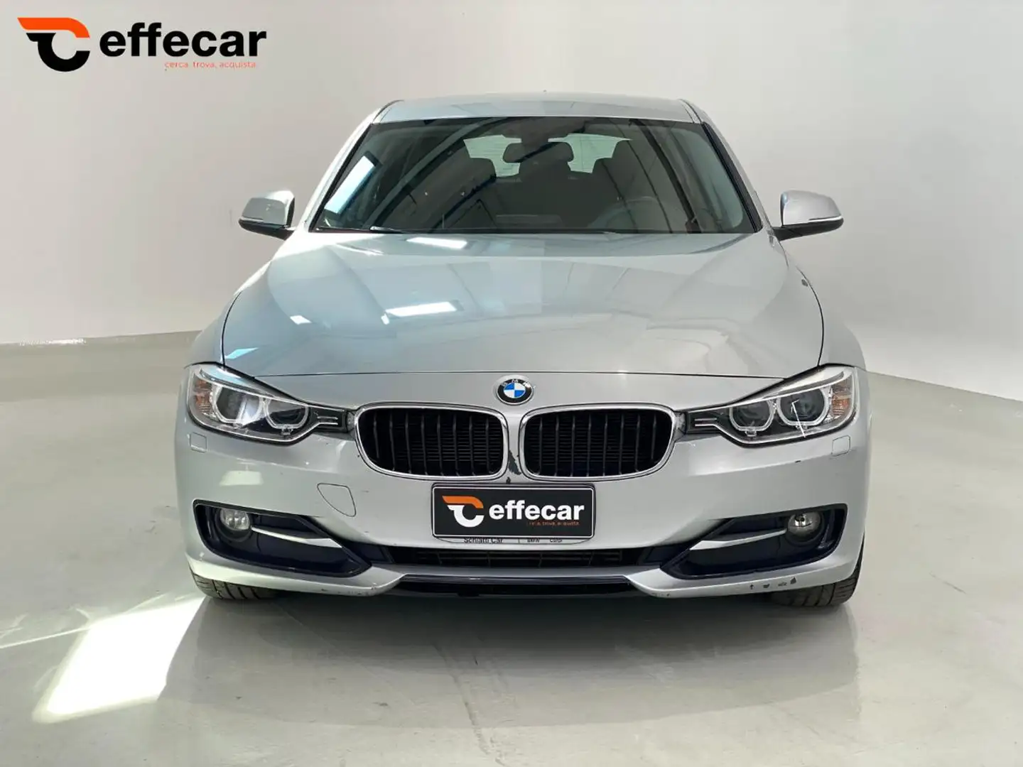 BMW 316 d Touring Sport Silber - 2