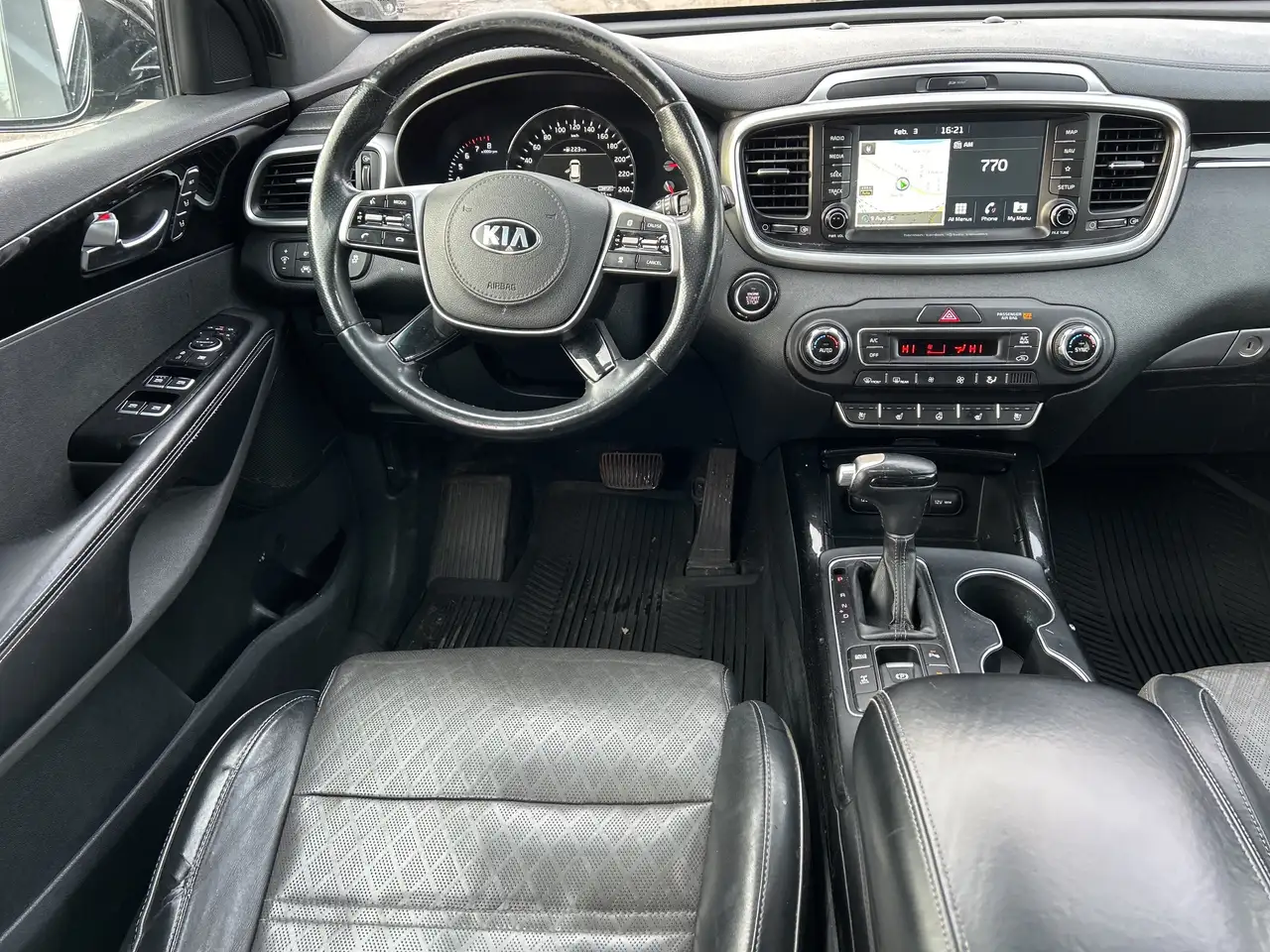 Kia Sorento снимка Kia Sorento
