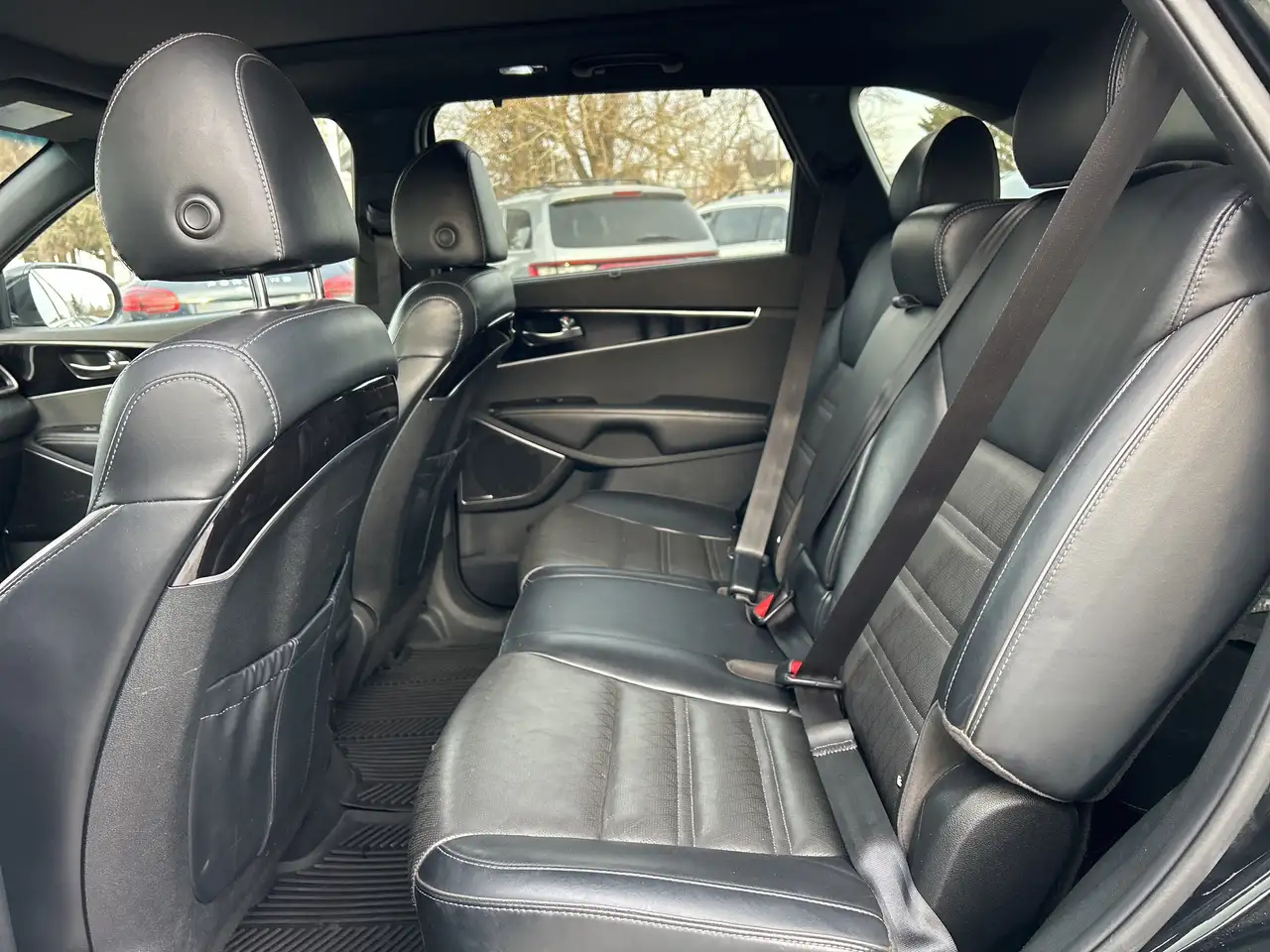 Kia Sorento снимка Kia Sorento