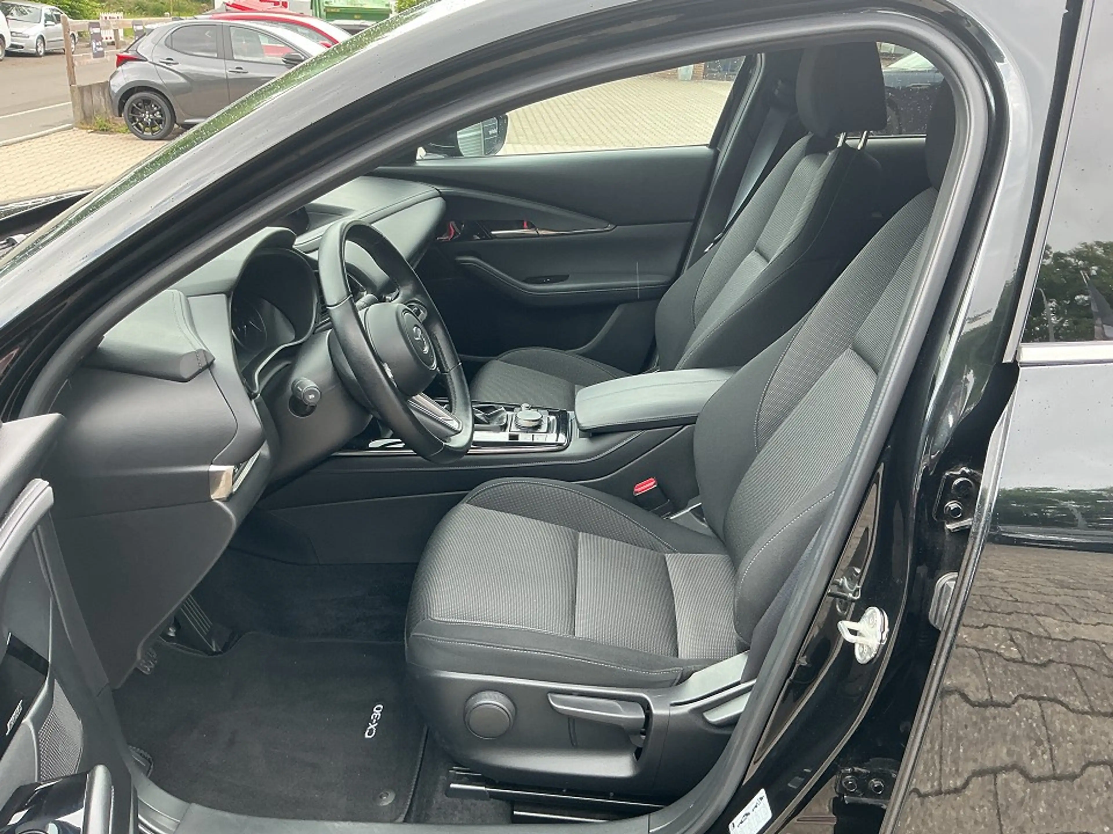 Mazda CX-30 SKY-X 2.0 M 137 kW (186 PS) Selection Matrix Bose — photo 7
