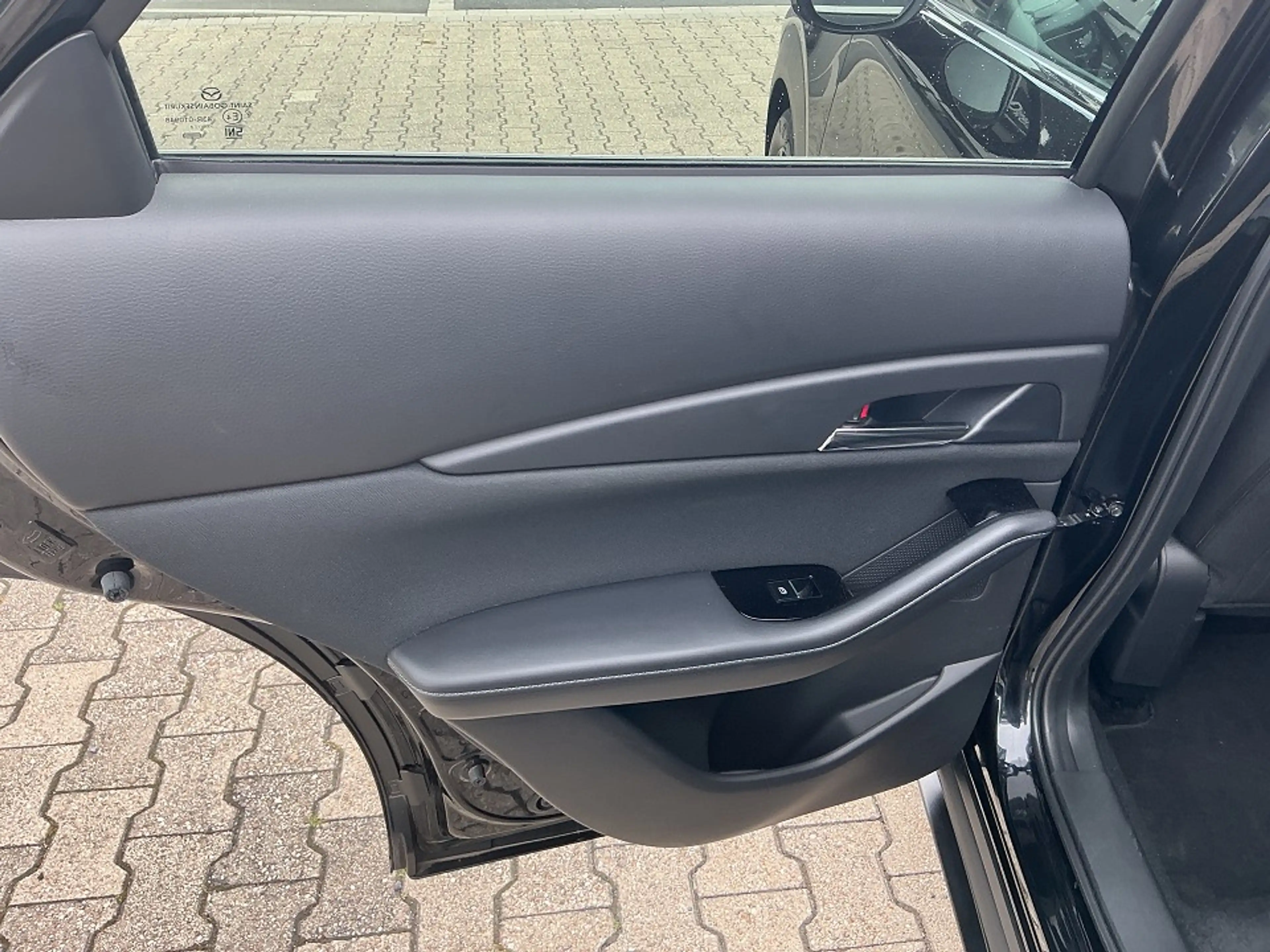 Mazda CX-30 SKY-X 2.0 M 137 kW (186 PS) Selection Matrix Bose — photo 11