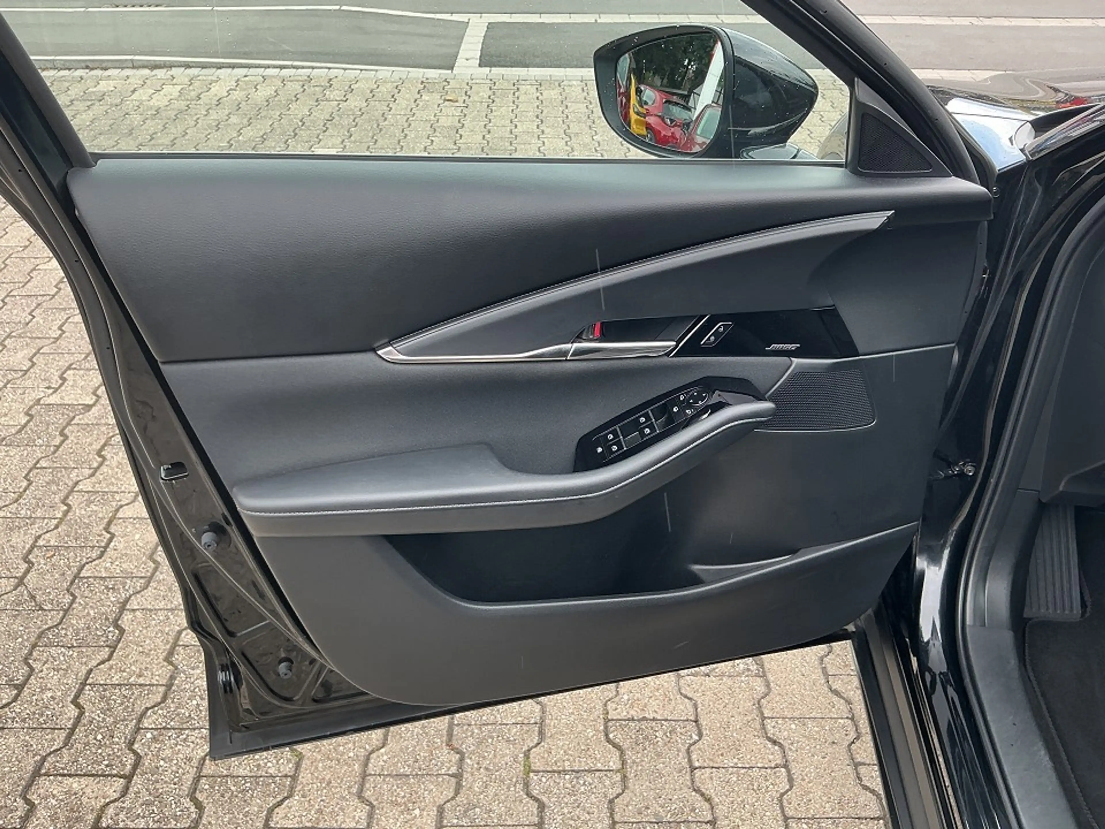 Mazda CX-30 SKY-X 2.0 M 137 kW (186 PS) Selection Matrix Bose — photo 8