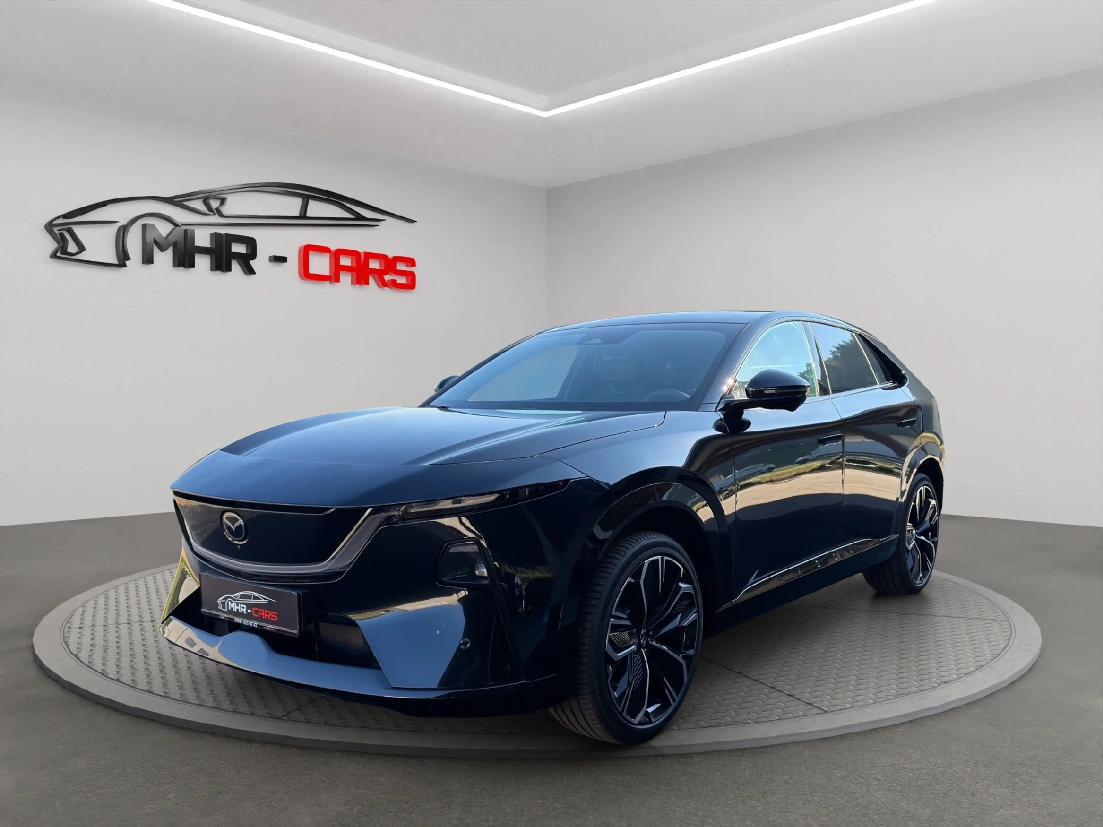 Mazda CX-6e EV Takumi
