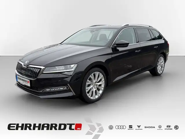 Skoda Superb Combi 1.4 TSI iV DSG Style DCC AHK*STHZG*PANO*V...