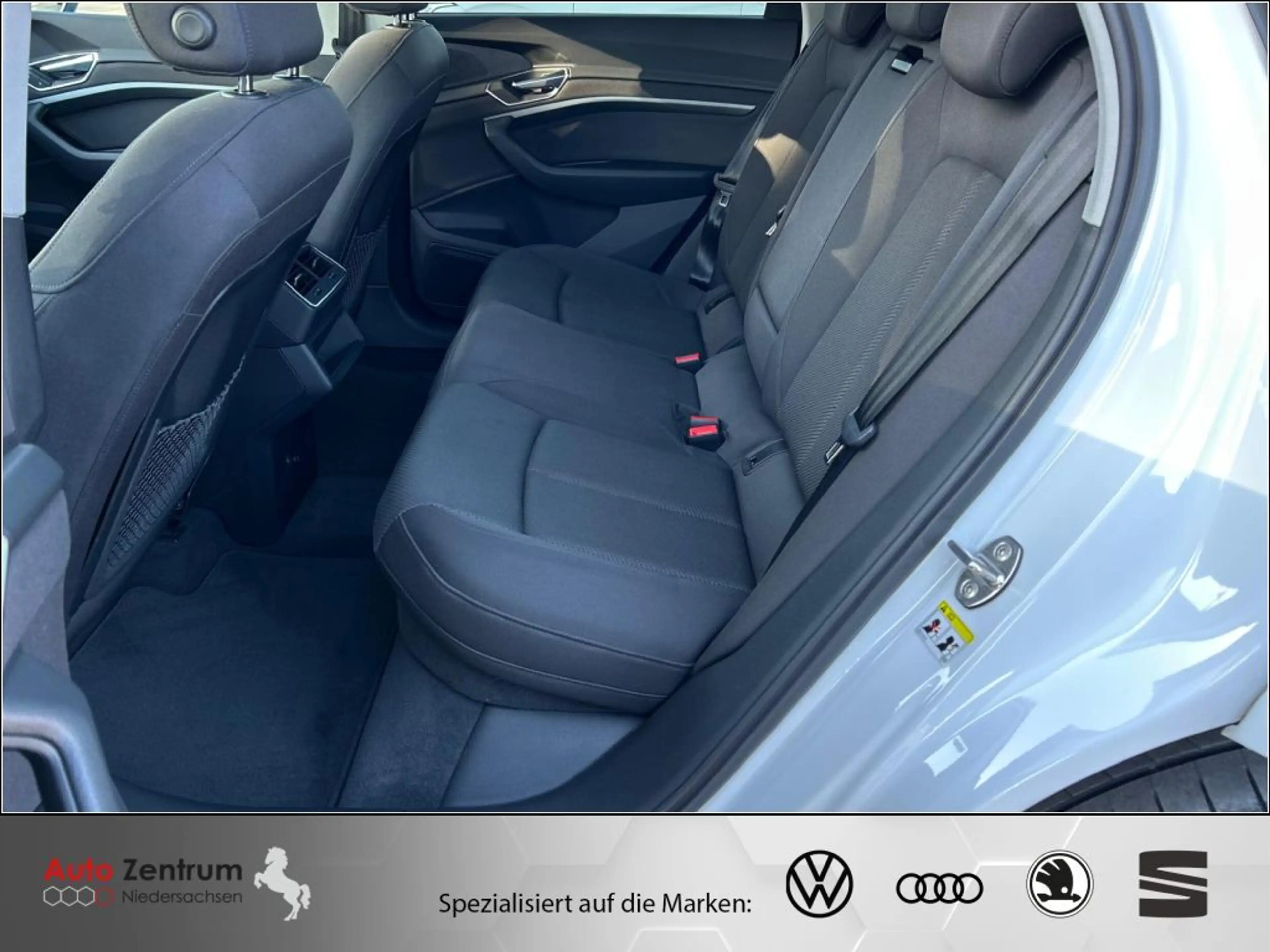 Audi e-tron 55 quattro S-LINE **AZN-Förderung** Bat-ZERTIFIKAT — photo 14
