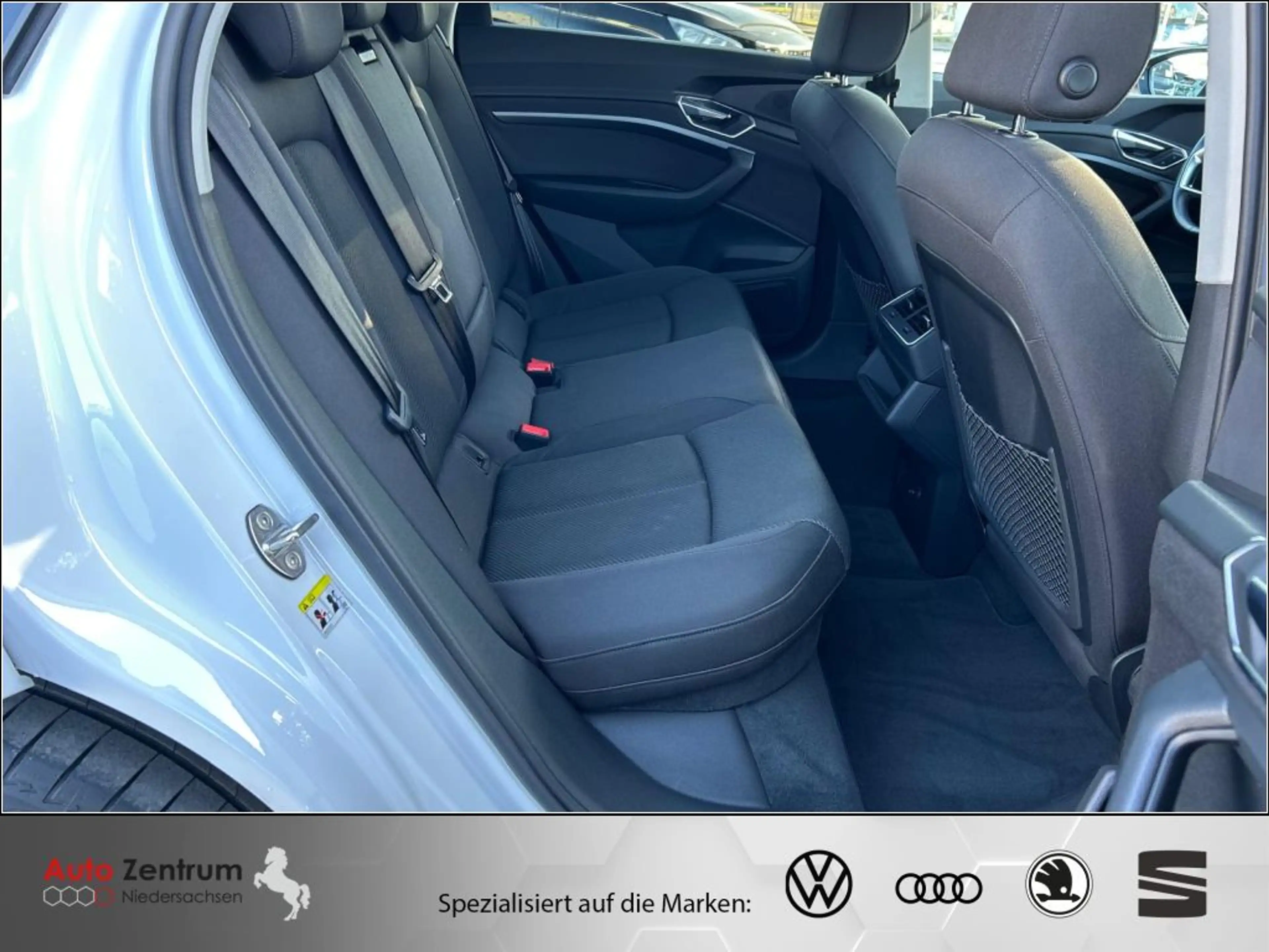 Audi e-tron 55 quattro S-LINE **AZN-Förderung** Bat-ZERTIFIKAT — photo 15